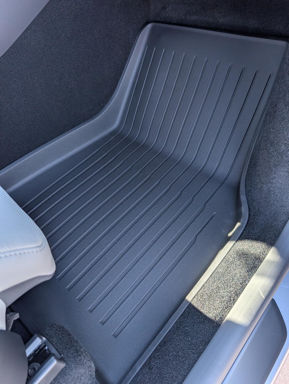 Weize Floor Mats for Tesla Model Y Juniper 2025-2026 All Weather 9Pcs Cargo Liners & 4Pcs Mud Flaps No-Drill Splash Guards Interior Accessories (Not for Standard) customer photo 2