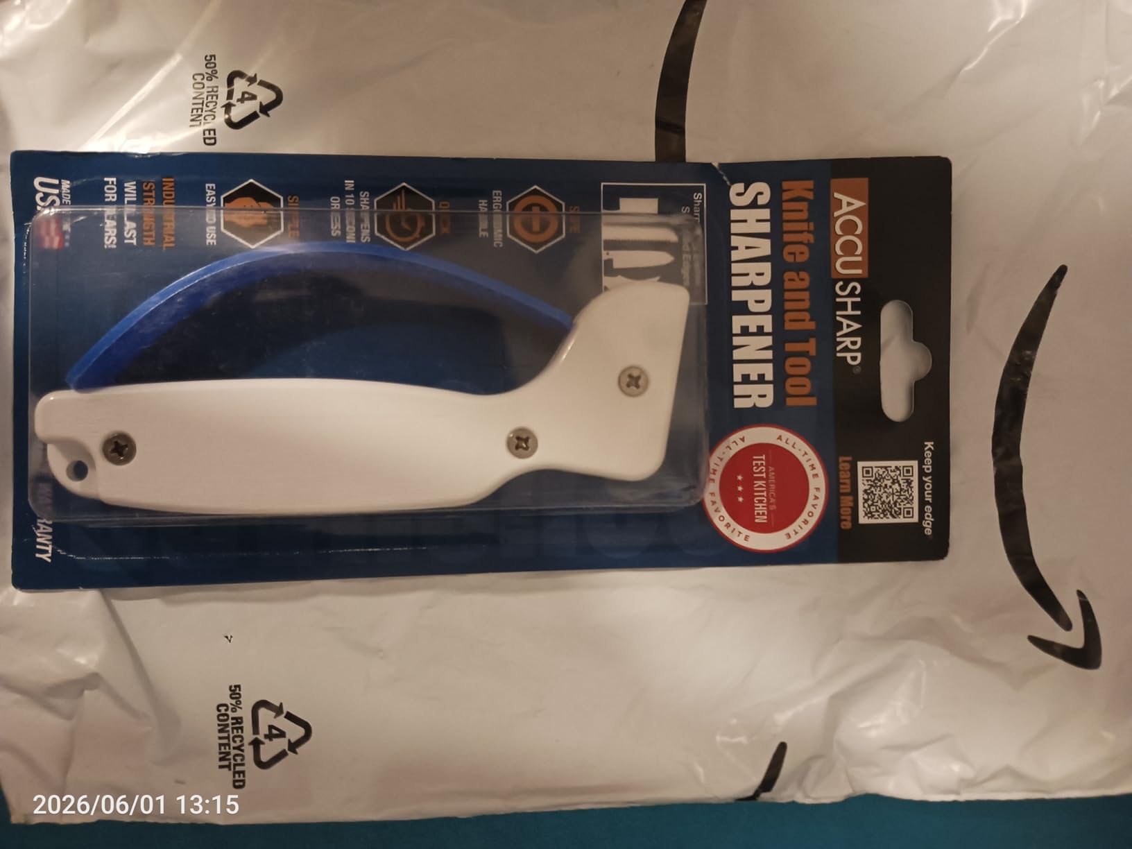 AccuSharp Knife Sharpener, Ergonomic Comfortable Handle, Compact & Easy to use, Restore and Hone Straight & Serrated Knives, White customer photo 2