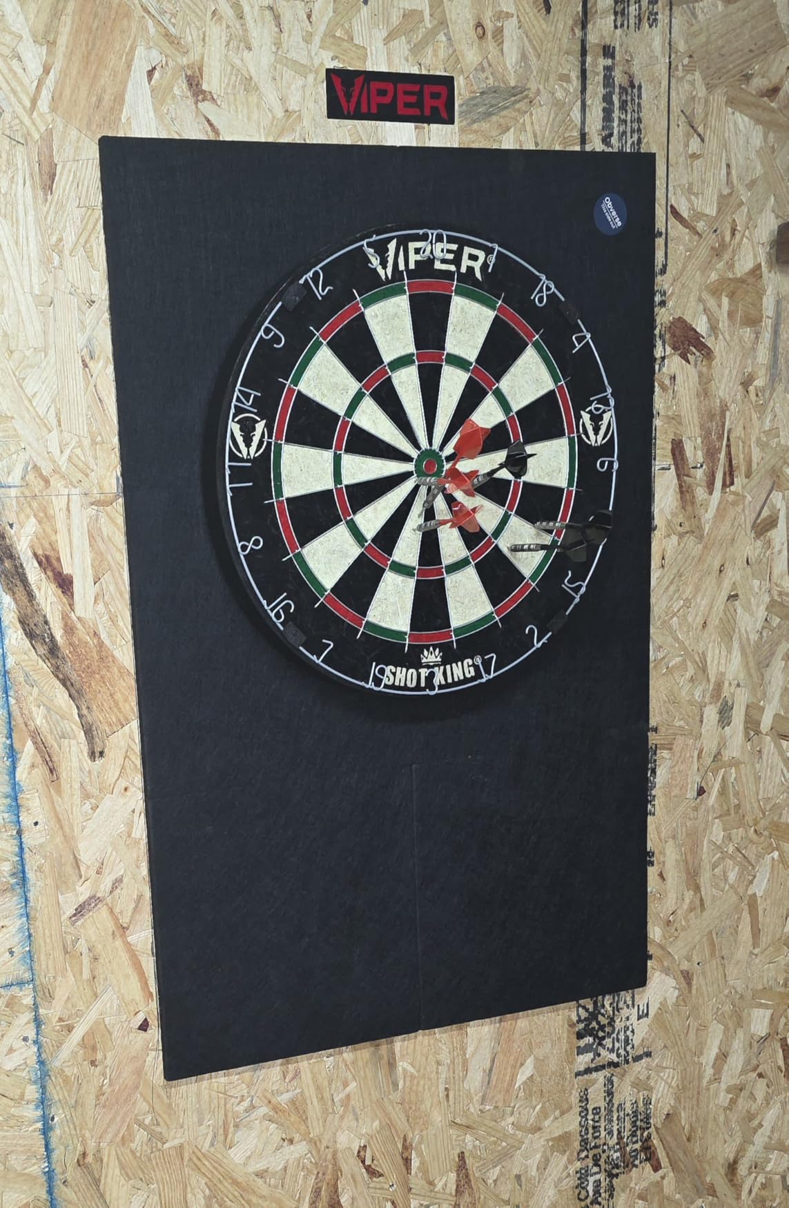 Viper by GLD Products Shot King Regulation Bristle Steel Tip Dartboard Set with Bullseye Metal Radial Spider Wire Compressed Sisal Board with Rotating Number Ring Includes 6 Darts Black customer photo 1