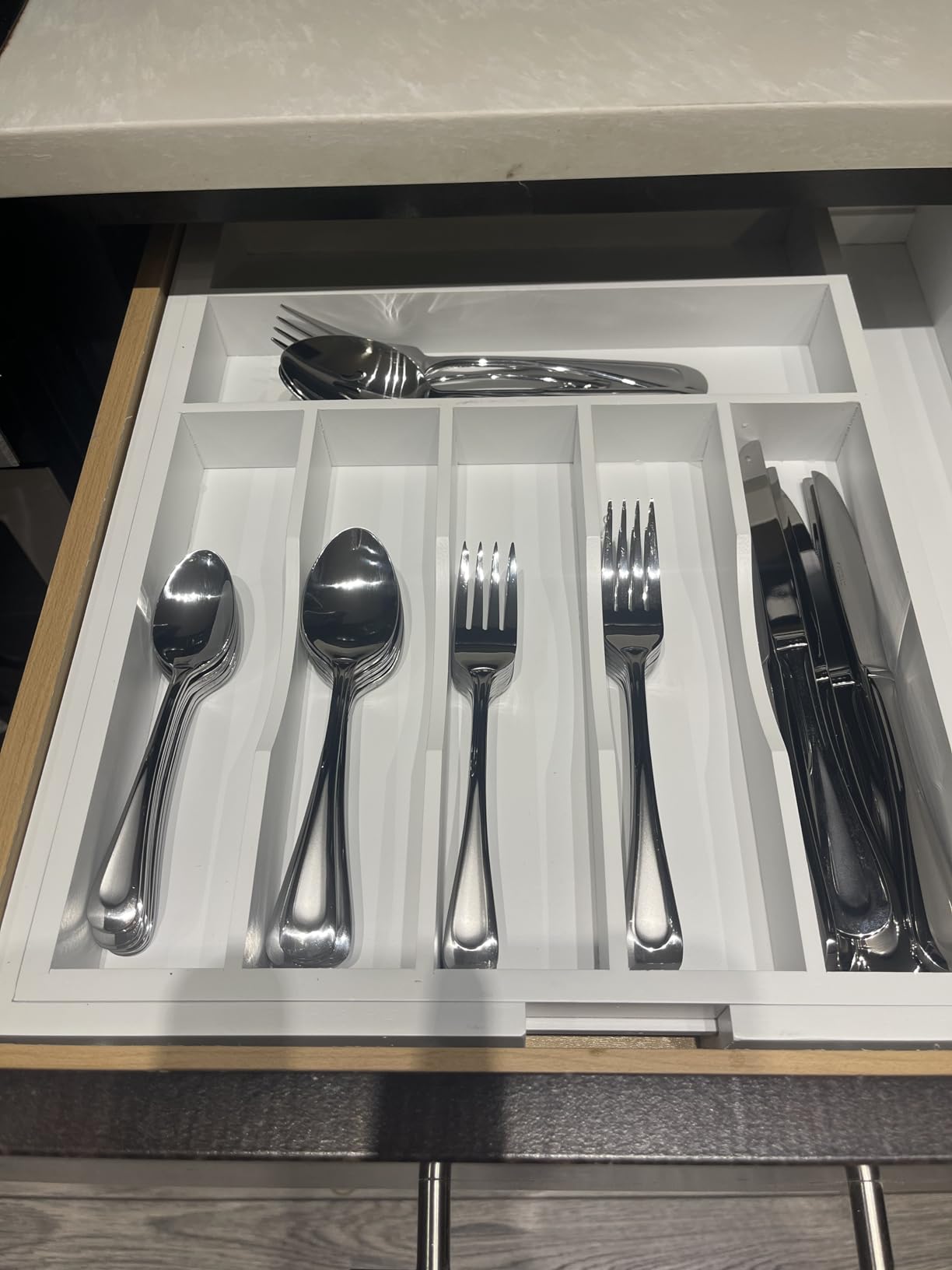 Oneida Silverware Set For 8, Satin Sand Dune 45-Piece Everyday Flatware Set customer photo 1