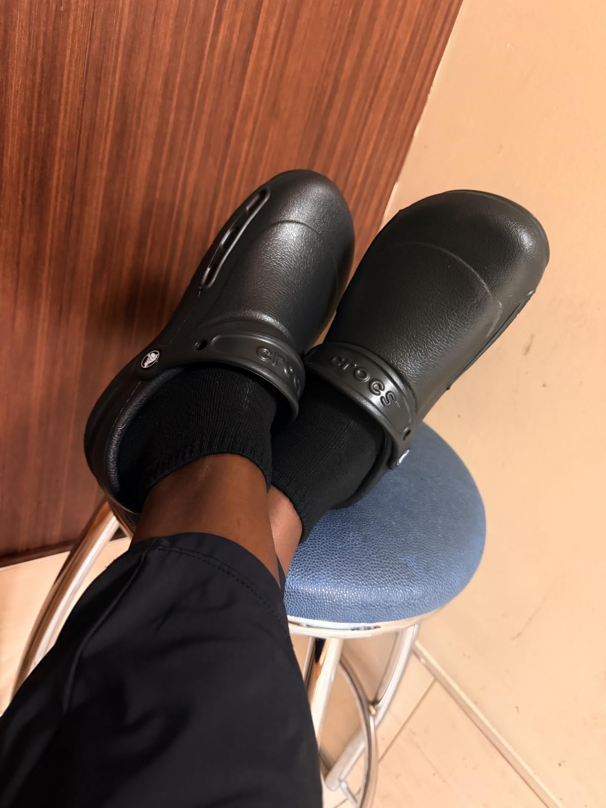 Crocs Unisex-Adult Bistro Work Clogs, Enclosed Toe, Slip Resistant Shoes customer photo 2