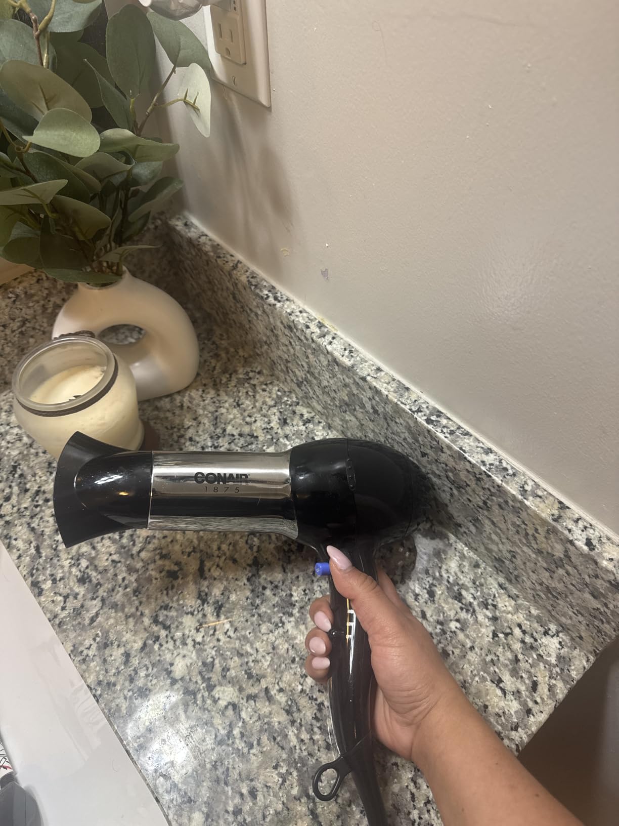 Conair Full Size Ionic Hair Dryer | 1875W Fast Drying Ionic Hair Dryer with Concentrator for Frizz-Free, Shiny Hair, Black/Chrome, 256NRL customer photo 1
