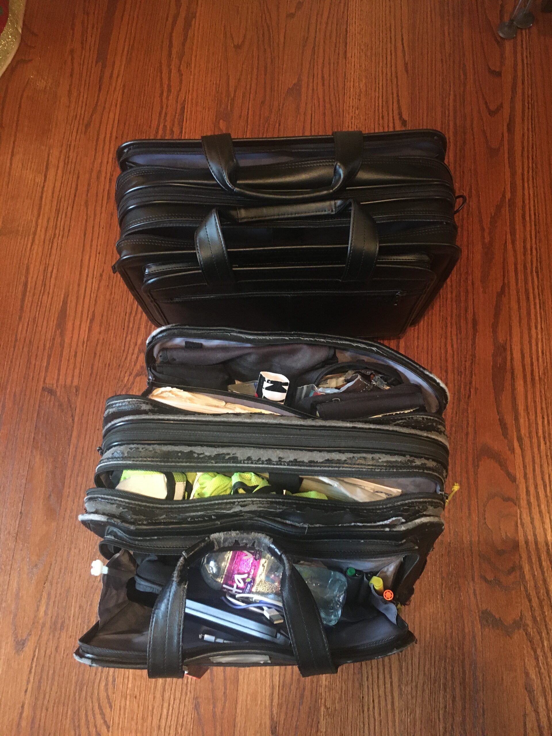 Samsonite Leather Expandable Briefcase, Black, One Size customer photo 2