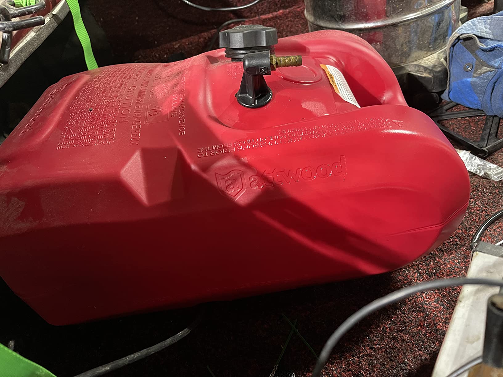 Attwood EPA and CARB Certified 6-Gallon Portable Marine Boat Fuel Tank customer photo 1