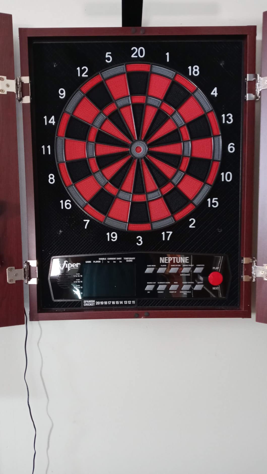 Viper Neptune Electronic Dartboard with Cabinet, 15.5 in Regulation Target, 57 Games, 16 Players, 6 Darts Included, Black customer photo 2