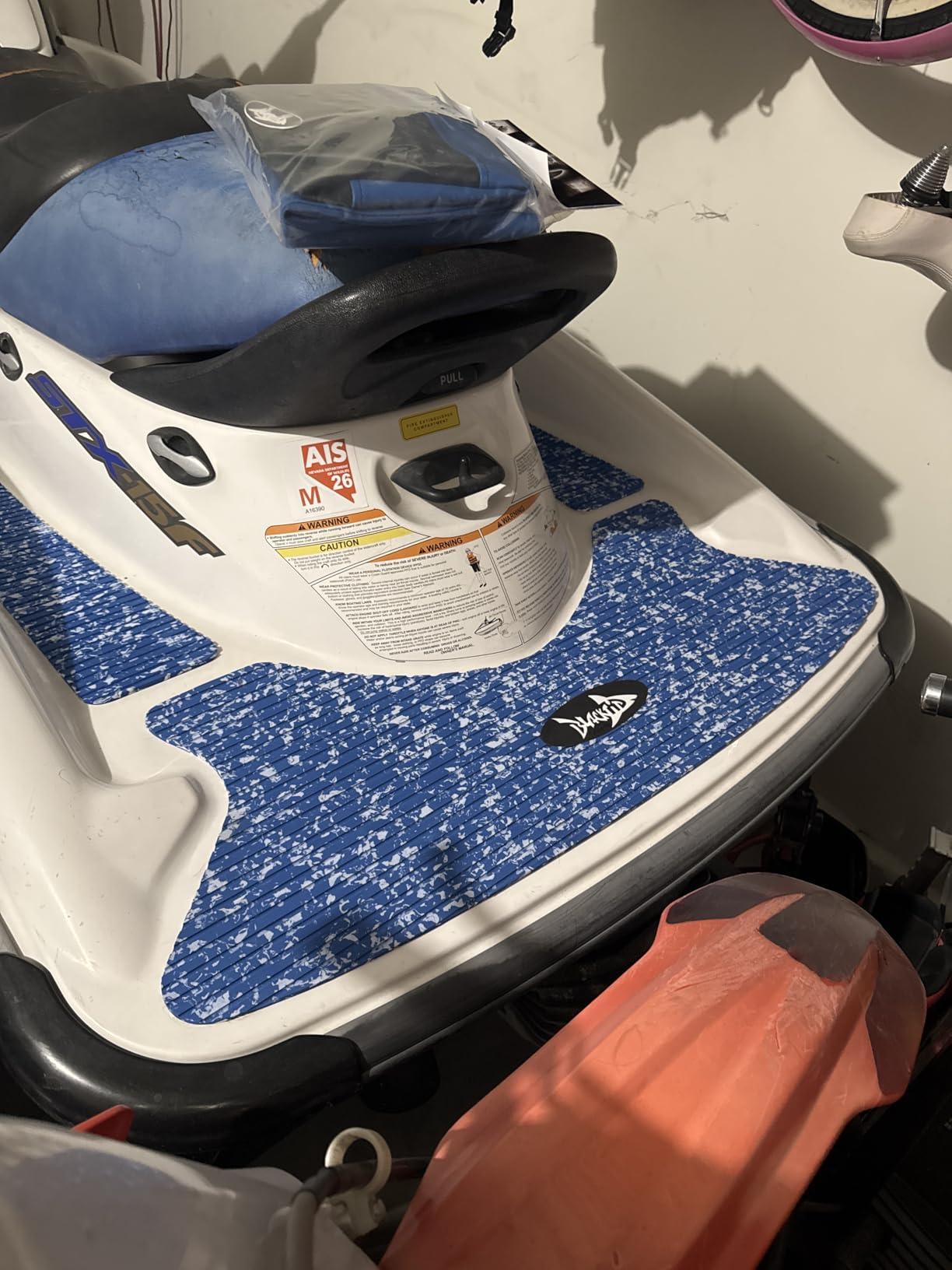 BlackTip Jetsports Traction Mat compatible with Sea-Doo 02-09 GTX 4-Tec/RXT/Wake-See Description customer photo 1