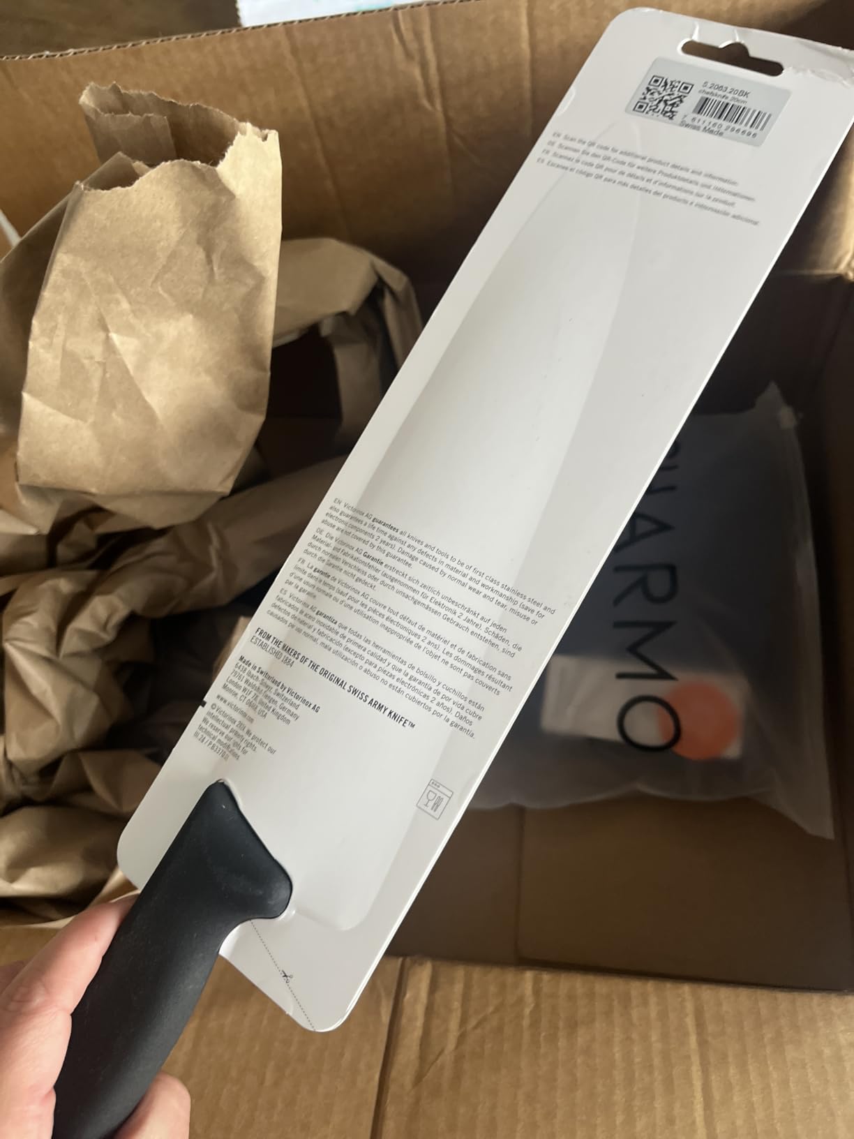 Victorinox Fibrox Pro 8 Inch Chef's Knife, Dishwasher Safe, Black | Ergonomic TPE non-slip handle for professional chopping, slicing, and dicing. Swiss made customer photo 1
