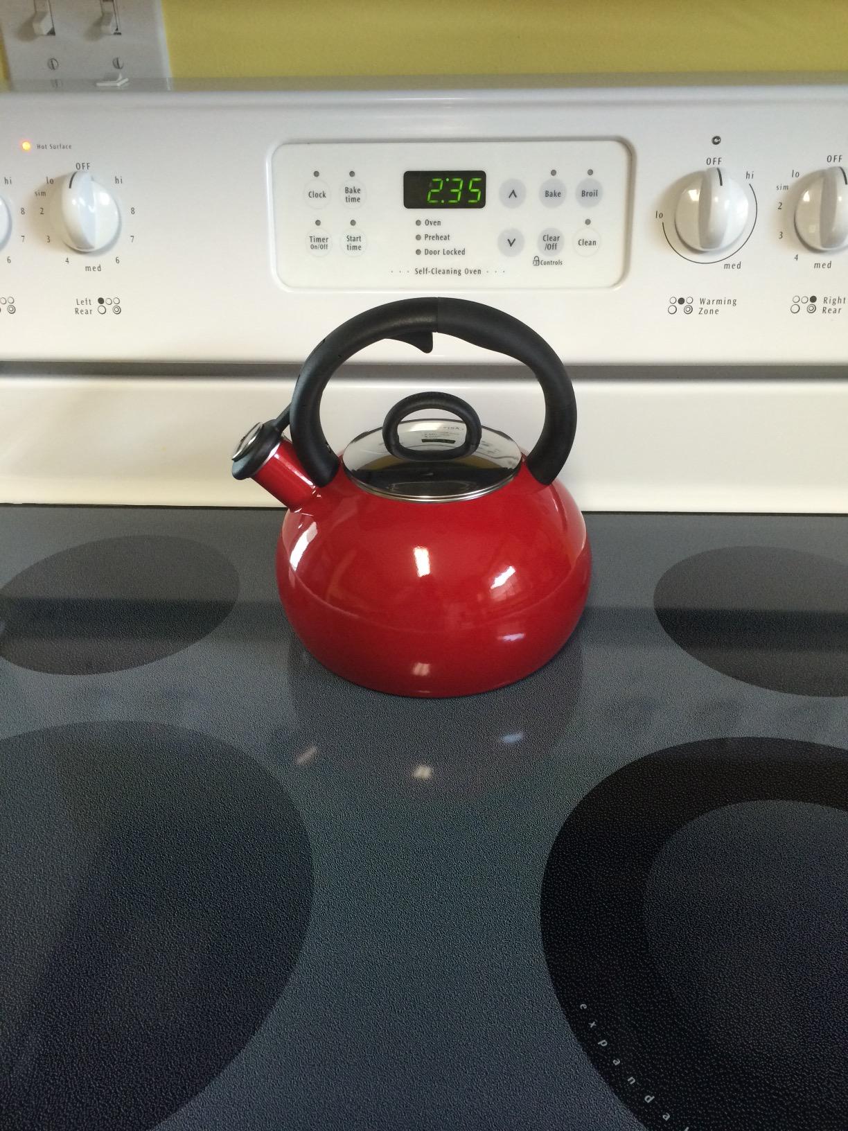 Cuisinart Aura Enamel-on-Steel Stovetop Teakettle, Red customer photo 1