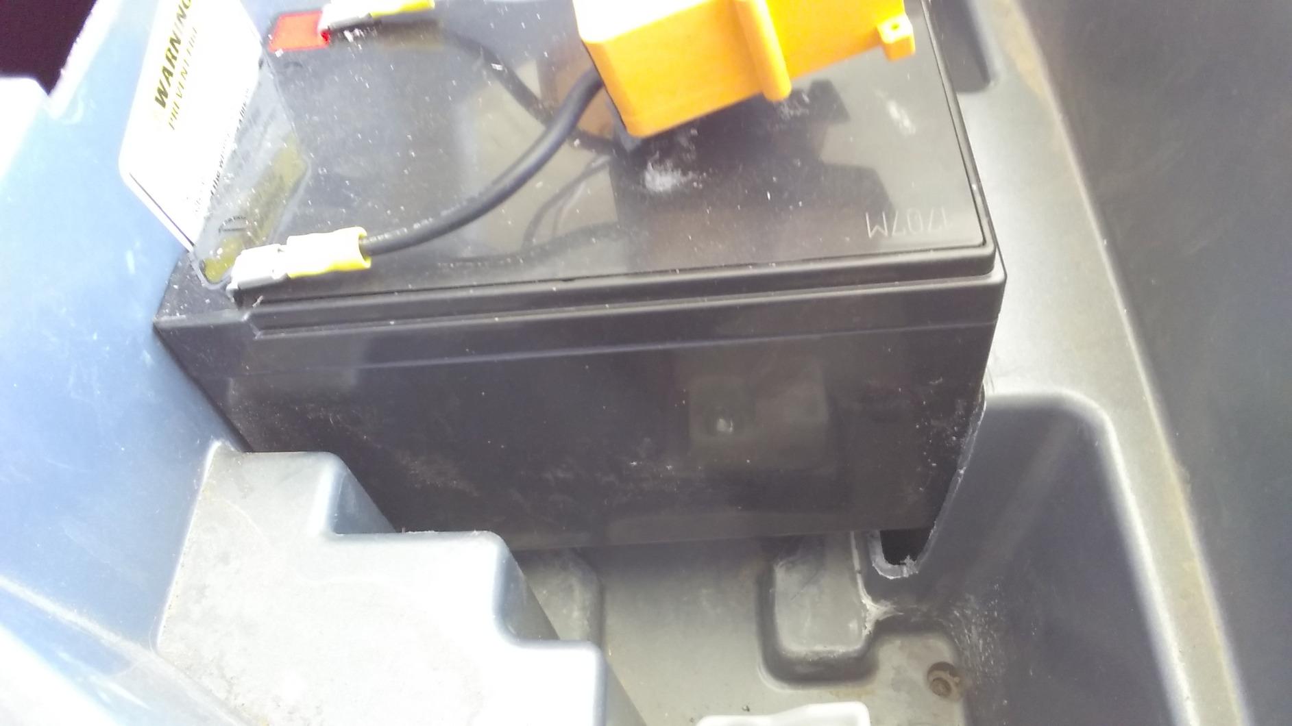 ExpertPower EXP12120 12V 12Ah AGM Battery - Sealed Lead Acid 12V Battery Pack, Rechargeable SLA with F2 Terminals, UPS Replacement, Wheelchair, Mobility Device, 12 Volt 12 Ah / 20HR customer photo 1