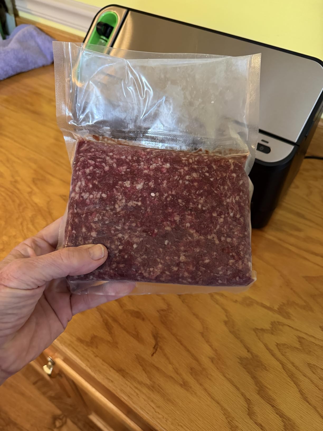 FoodSaver V4400 2-in-1 Vacuum Sealer Machine with Automatic Vacuum Sealer Bag Detection and Starter Kit customer photo 1