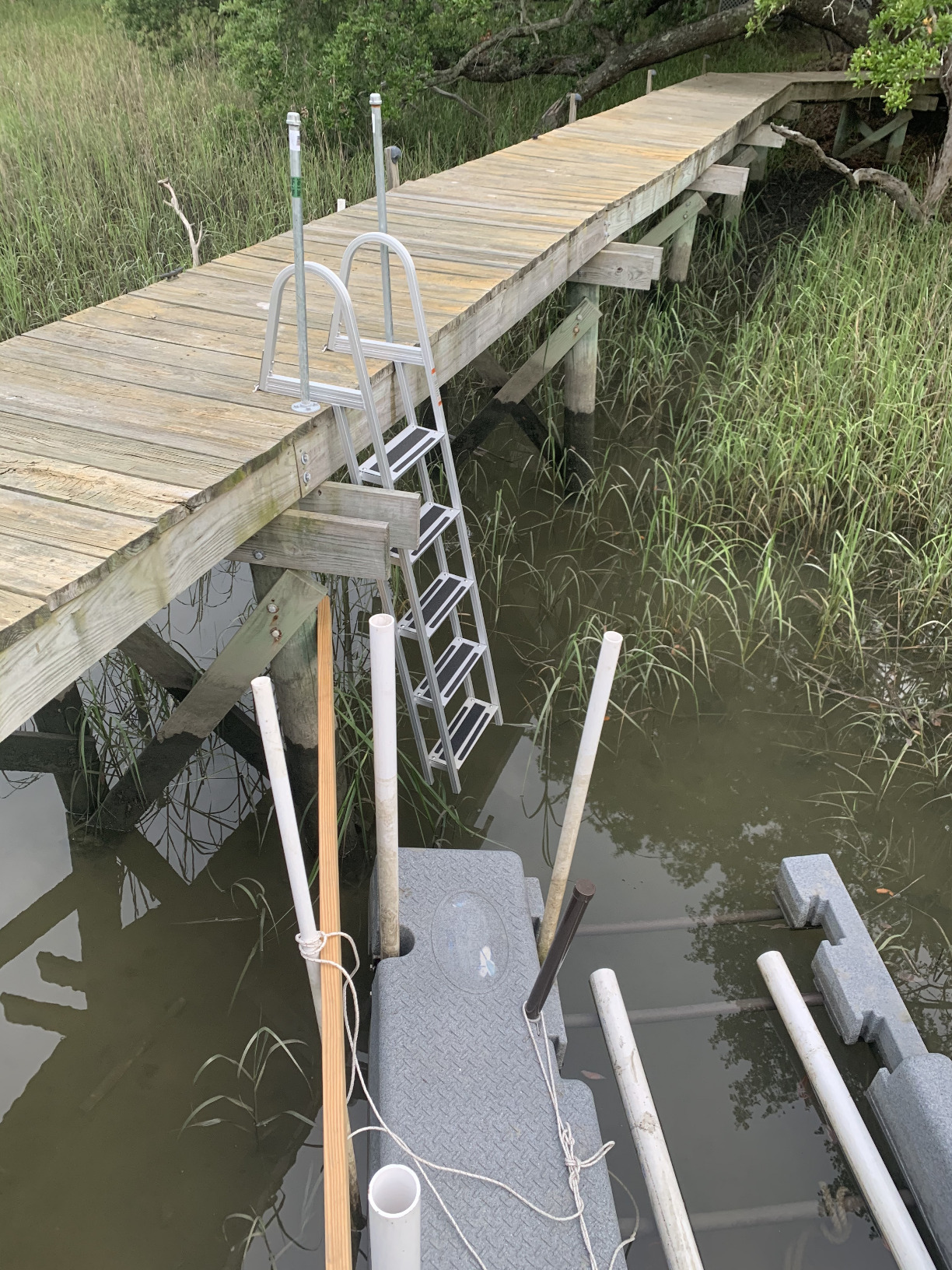 RecPro 4-Step Marine Boarding Ladder | Removable Aluminum customer photo 2