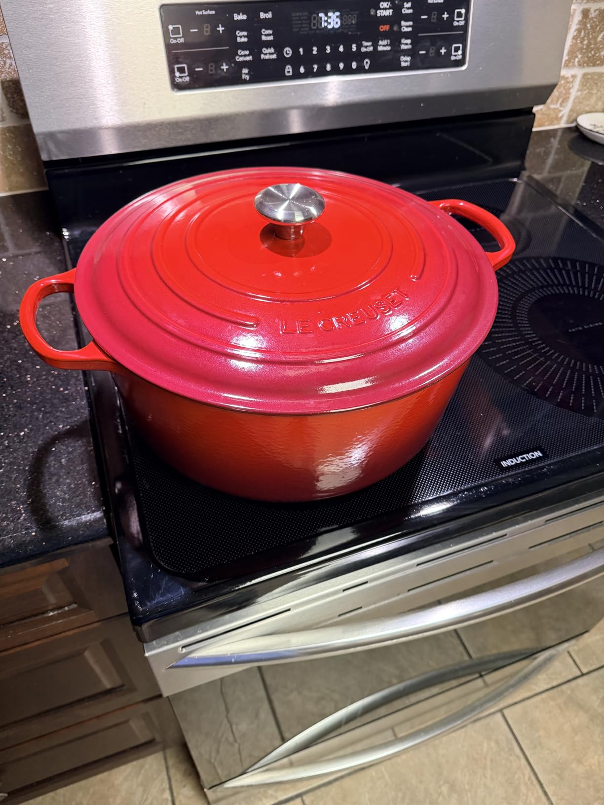 Le Creuset Enameled Cast Iron Signature Round Dutch Oven, 7.25 qt., Cerise customer photo 1