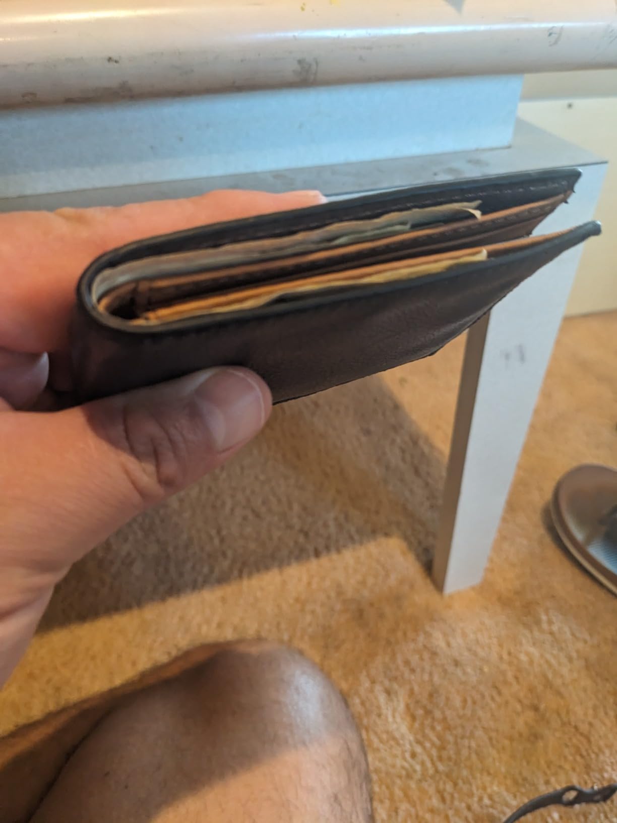 Men's Derrick Leather Slim Wallet for Men, Minimalist Magnetic Money Clip Bifold Front Pocket Wallet, Dark Brown customer photo 2