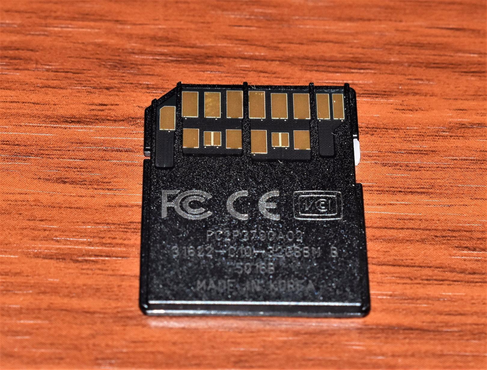 Lexar Professional 2000x 128GB SDXC UHS-II Card (LSD128CBNA2000R) customer photo 2
