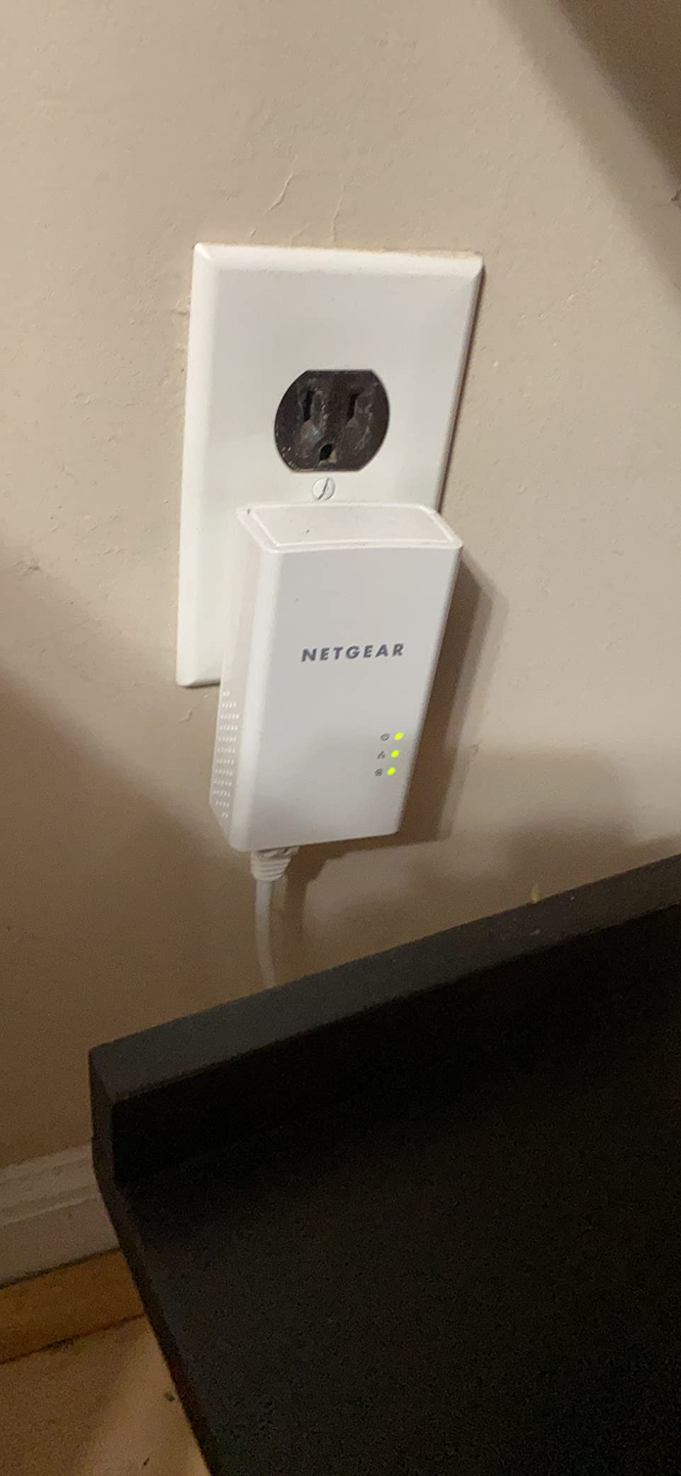NETGEAR Powerline Adapter Kit, 1000 Mbps Wall-Plug, 1 Gigabit Ethernet Ports (PL1000-100PAS) customer photo 1