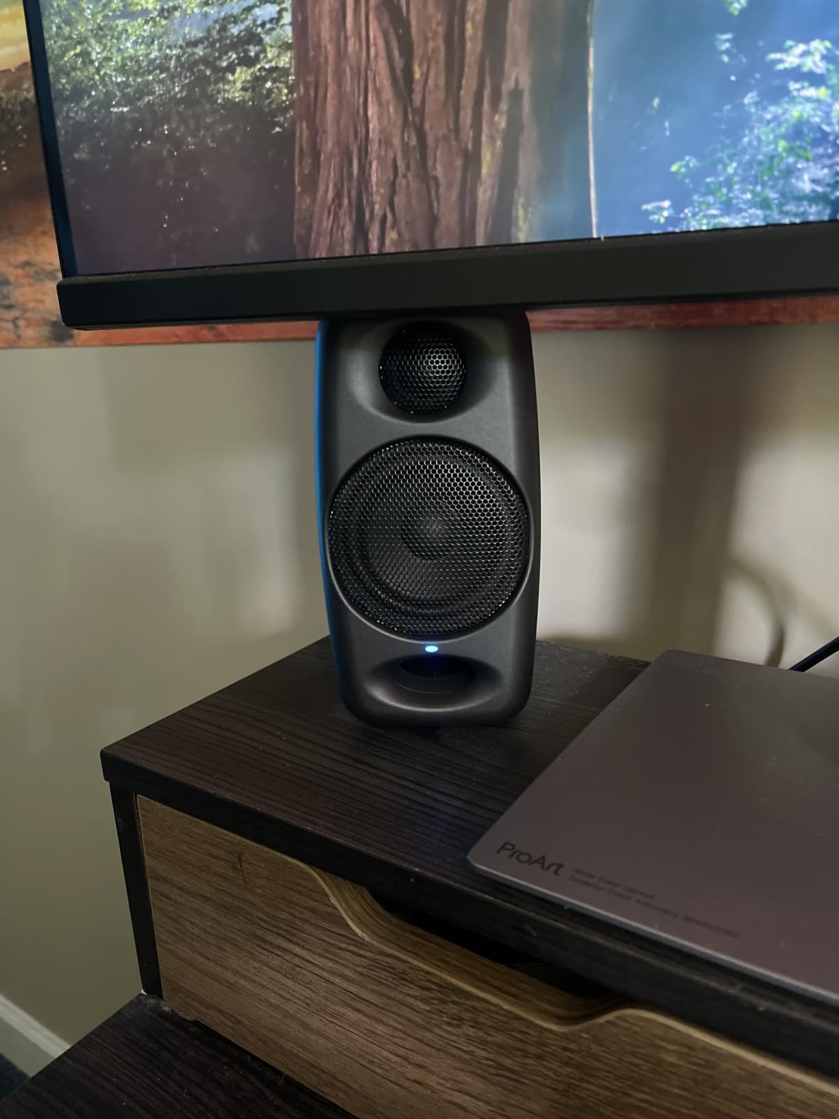 IK Multimedia iLoud Micro Monitor 50 watt Portable Wireless Bluetooth Studio Reference Monitors customer photo 1