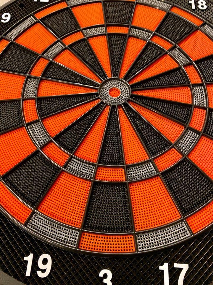 Viper Orion Electronic Dartboard, 15.5 in Regulation Target, 43 Games, Dual LCD Displays, 8 Players, 6 Darts Included, Black customer photo 1