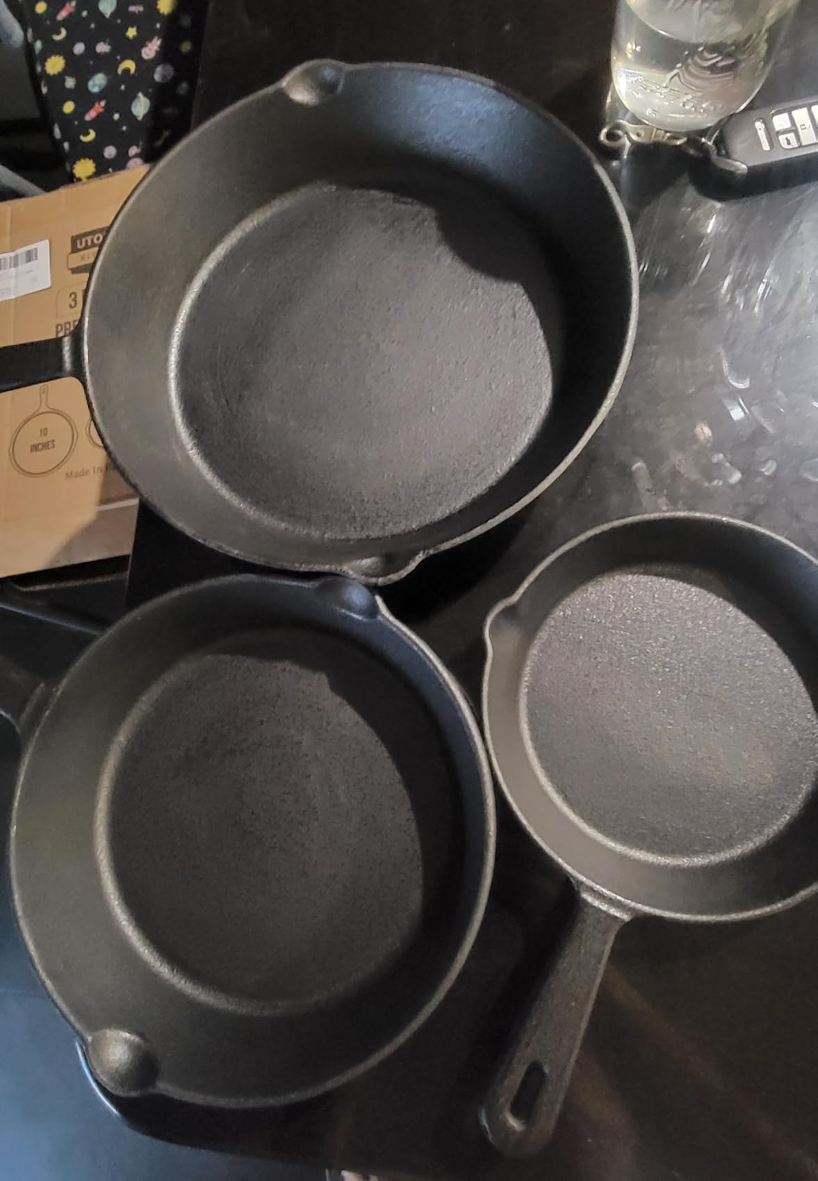 Utopia Kitchen Premium Cast iron Skillets 3 Piece Set, Chef's Pan, Pre Seasoned Frying Pan, 6, 8 & 10 Inches, PFAS-Free, Stovetop, Campfire & Grill Large Skillet, Even Heat Distribution Cast Iron Pan customer photo 2