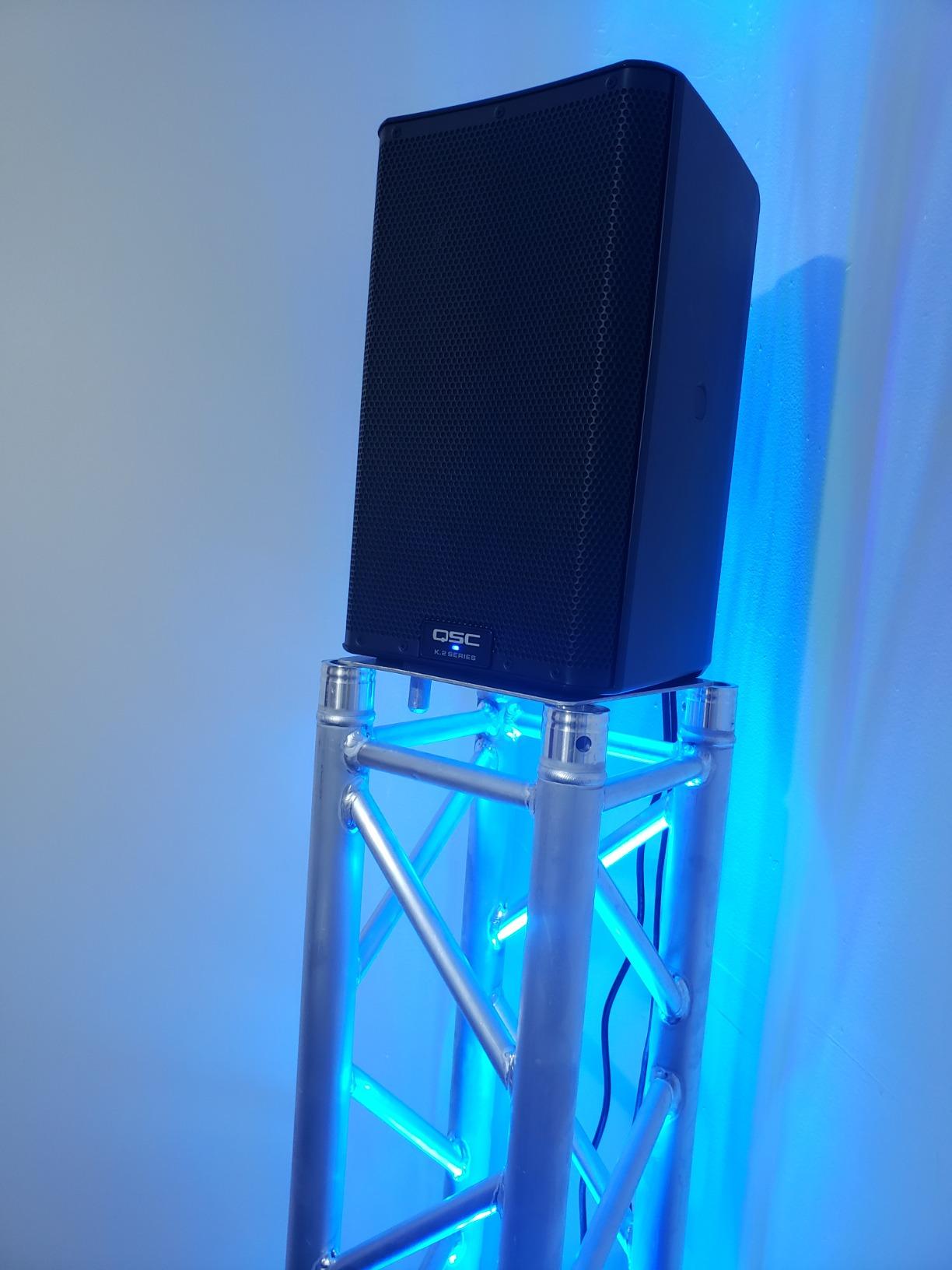 QSC K8.2 Active 8