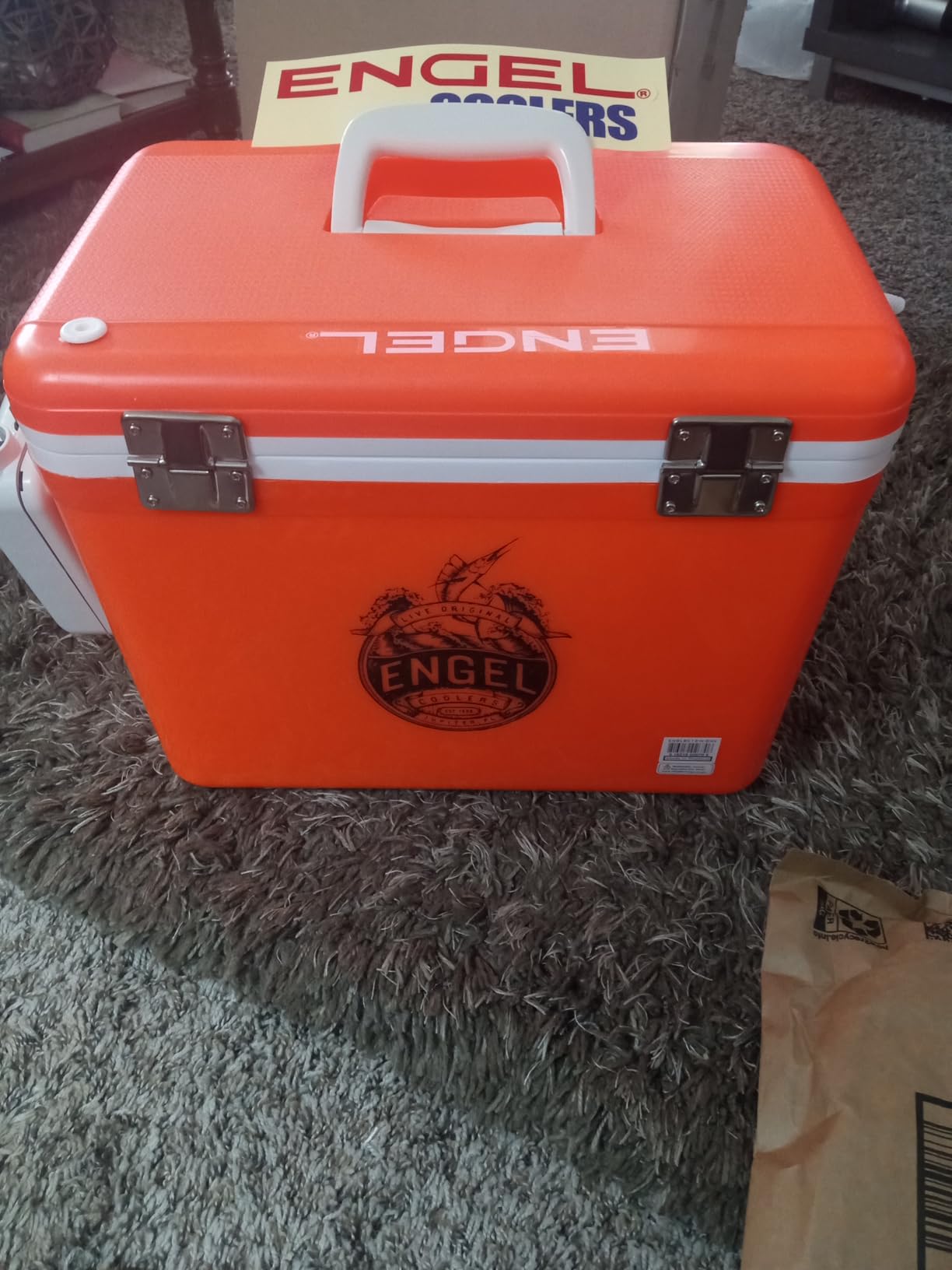 Engel Live Bait Cooler Box with 2nd Gen 2-Speed Aerator Pump - Portable Fishing Station & Minnow Bucket for Shrimp & Other Live Fish with Aerator - ENGLBC-N customer photo 2