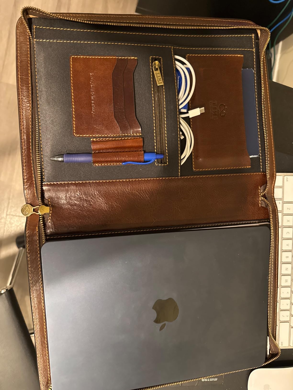 Time Resistance Leather Portfolio - A4 Document Folder - Italian Handcrafted Padfolio Organizer (Cognac Brown) - Gift Box Included customer photo 1