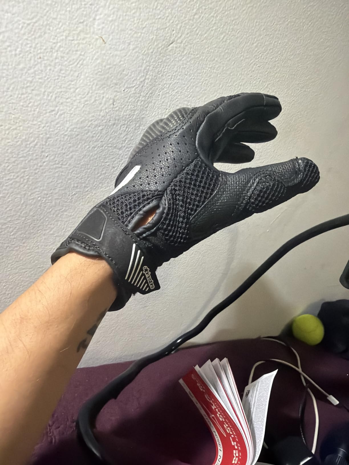 Alpinestars SMX 1 Air V2 Motorcycle Gloves Lightweight Ventilated Design Street Riding Comfort Enhanced Grip Protection customer photo 1