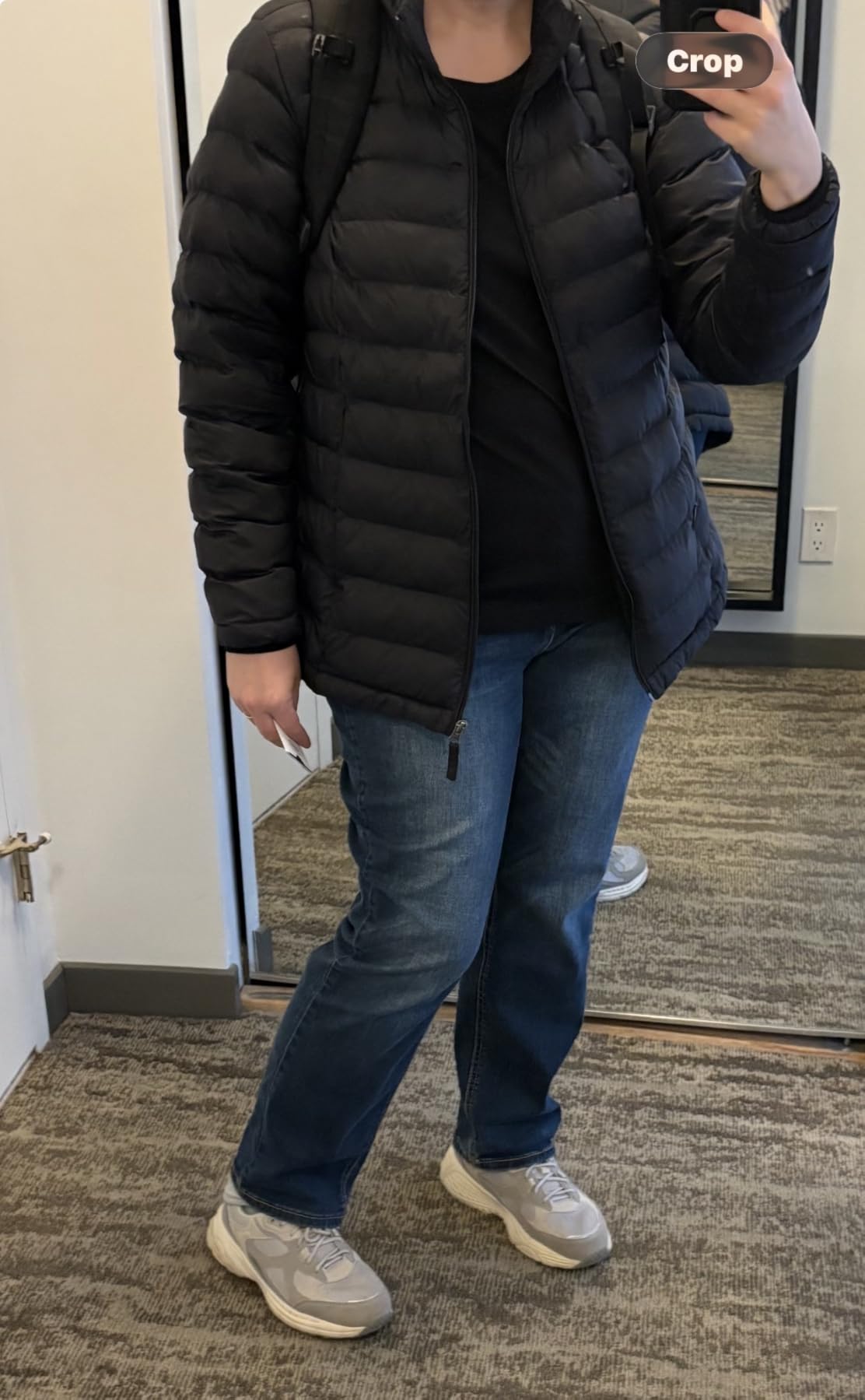 Amazon Essentials Women's Lightweight Long-Sleeve Water-Resistant Packable Puffer Jacket (Available in Plus Size) customer photo 1