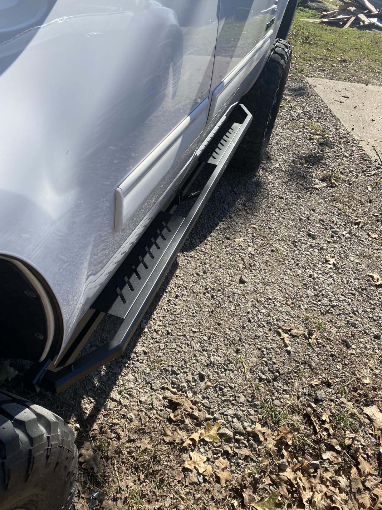 APS 6.5in Side Armor Stainless Steel Running Boards Compatible with Chevy Tahoe 2007-2020 & GMC Yukon 2005-2020 4-Door Nerf Bars Side Steps customer photo 1