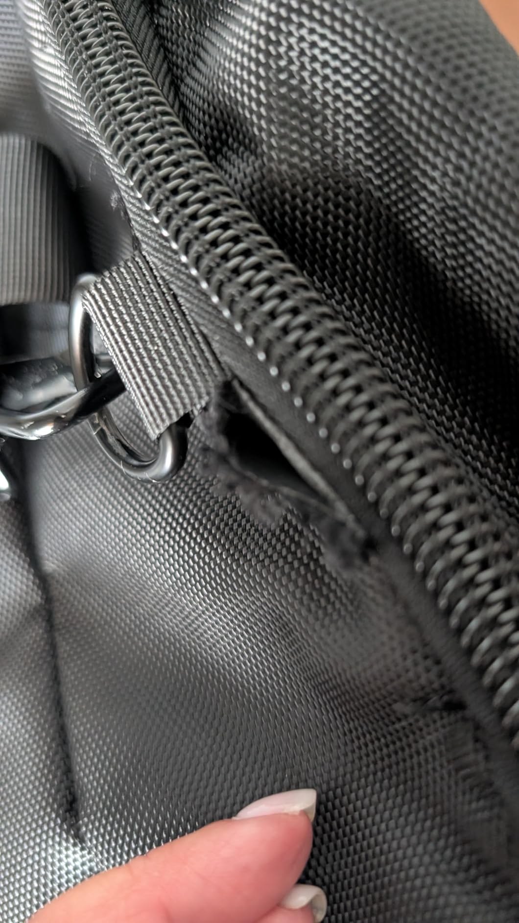 MATEIN Garment Bags for Travel, Large Carry on Garment Bag for Business | Waterproof, Hanging Suit Luggage Bag, For Men Women, Wrinkle Free Suitcase, Cover For Shirts Dresses Coats, Strap, Black customer photo 2