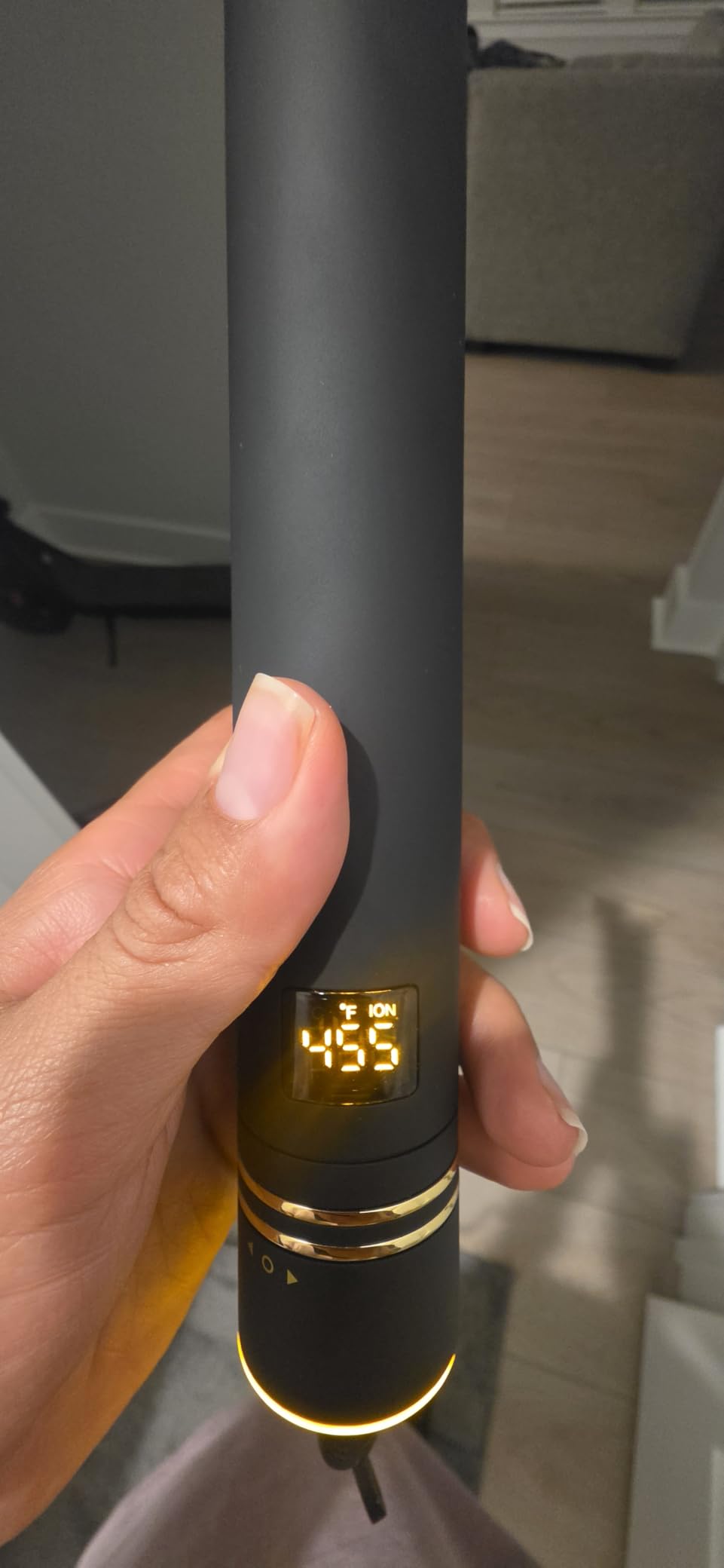 HOT TOOLS Pro Artist Black Gold Ionic 1 Inch Flat Iron - Use as Straightener for Sleek Straight Hair or Use Rounded Edges for Shiny Curls and Waves, Stylist-Preferred Styles customer photo 2