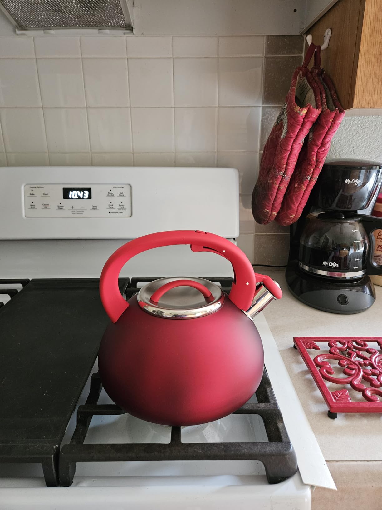 Primula Avalon Whistling Stovetop Tea Kettle, Food Grade Stainless Steel Wide Mouth, Fast to Boil, Cool Touch Handle, 2.5-Quart, Gunmetal Grey and Wood-Look customer photo 2