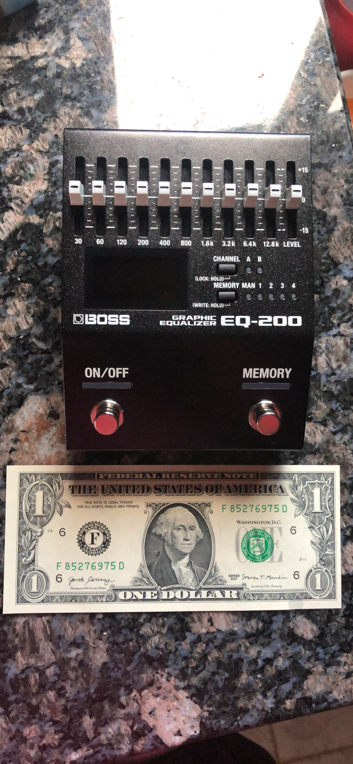 BOSS EQ-200 Graphic Equalizer (EQ-200) customer photo 1