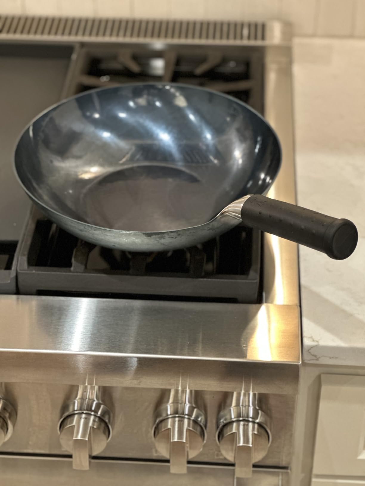 ZhenSanHuan HandMade Carbon Steel Wok Flat Bottom Induction Suitable 32CM customer photo 1
