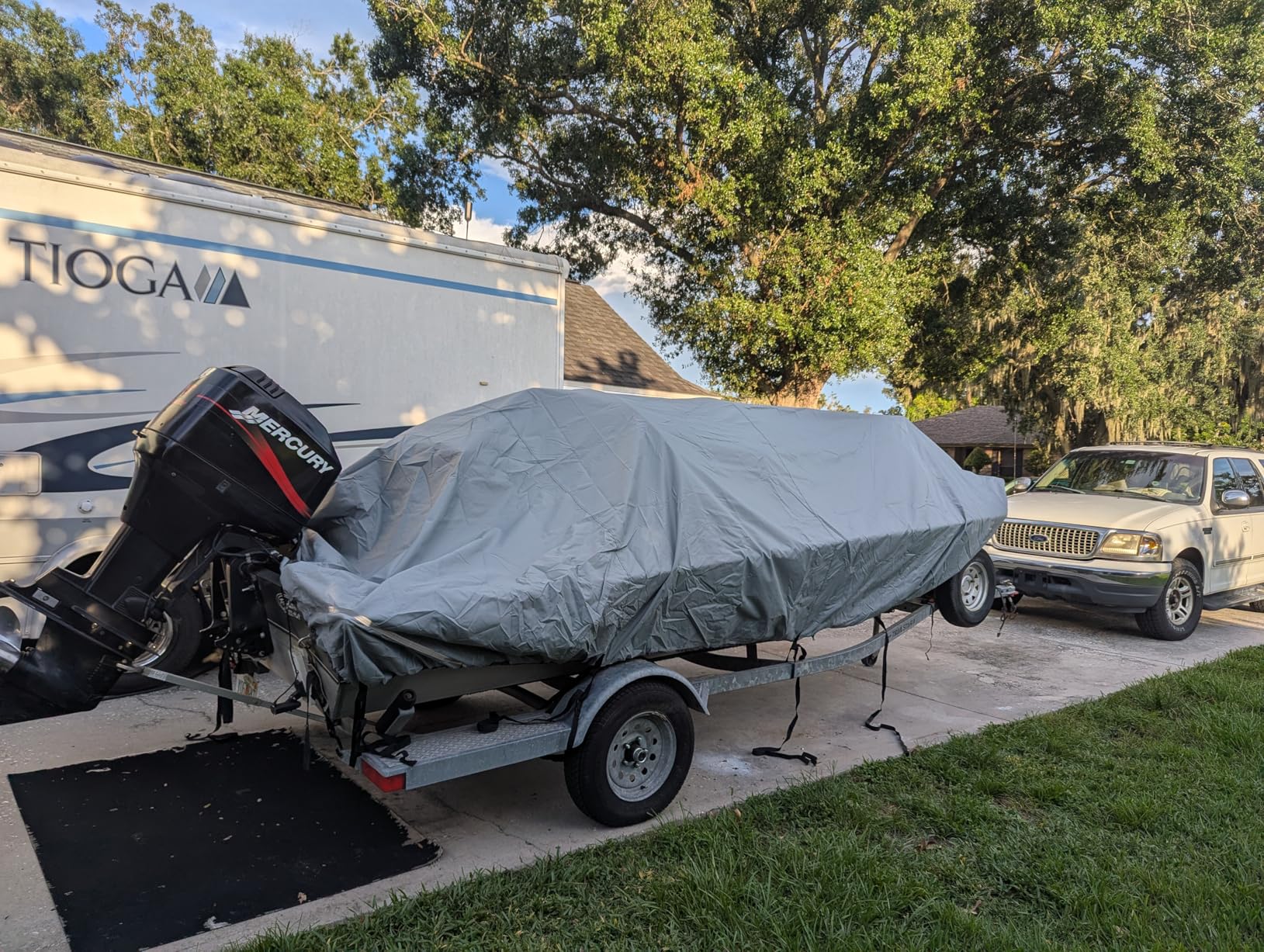Explore Land 900D Trailerable Waterproof Boat Cover Fits 14'-16'Long Beam Width up to 76