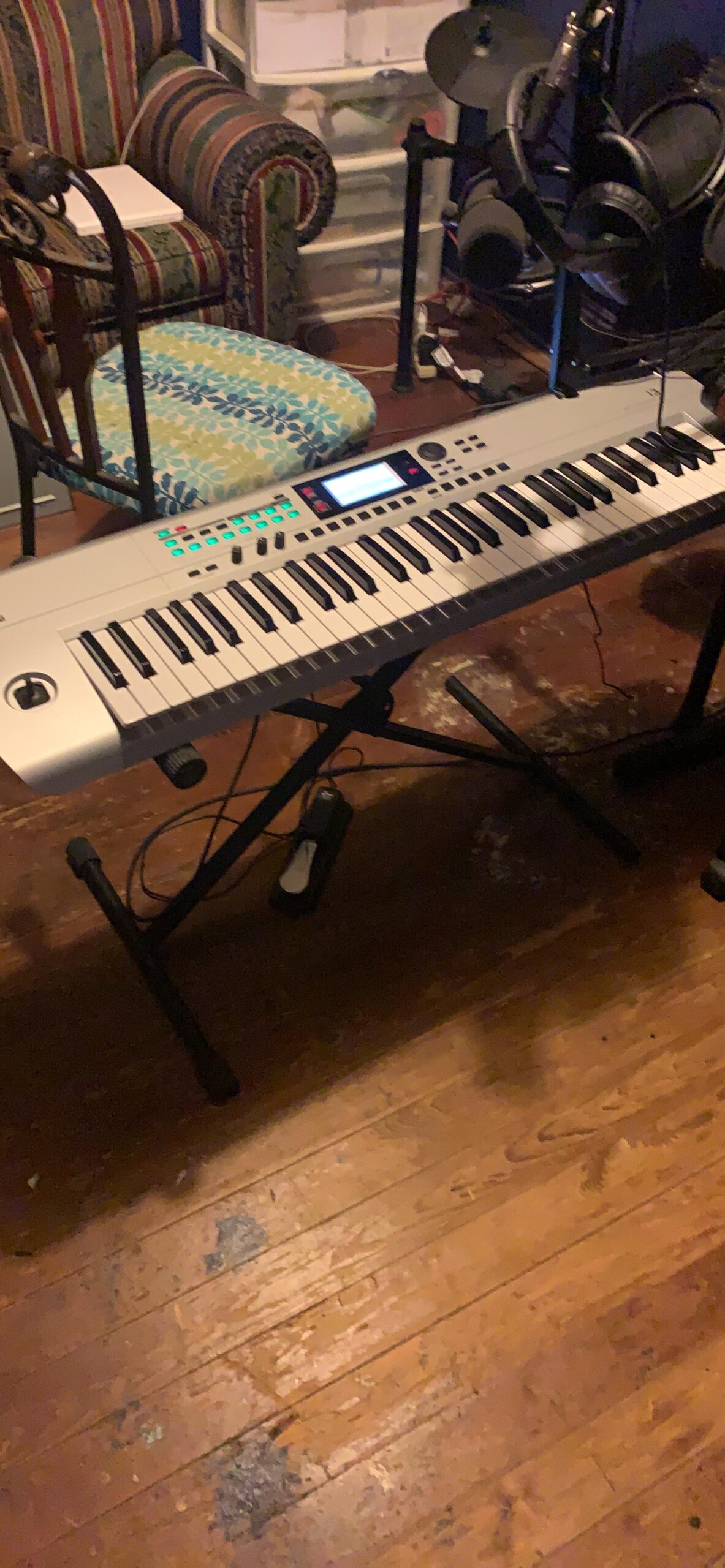 Korg i3 Arranger Keyboard - Silver customer photo 1