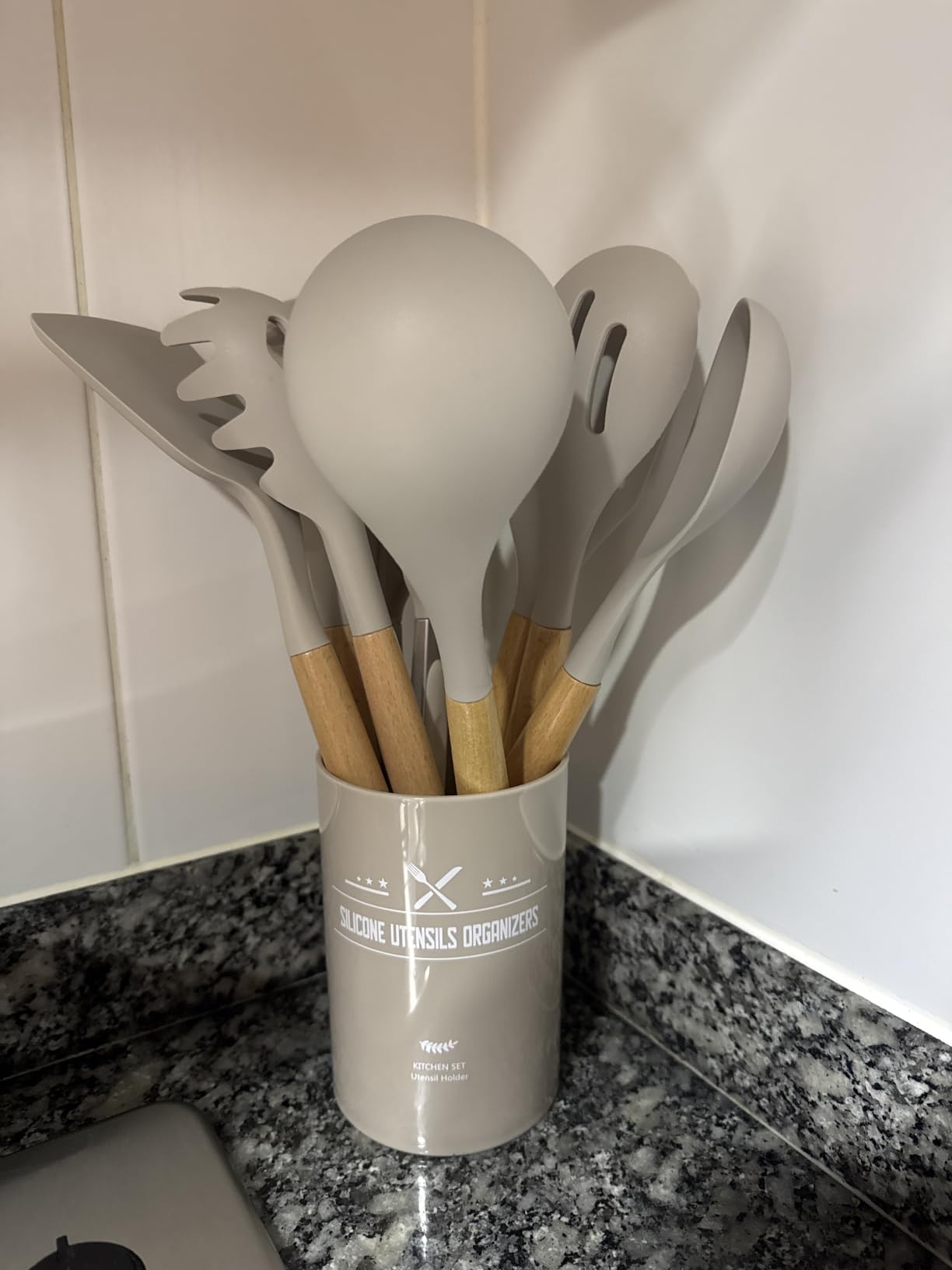 Umite Chef Kitchen Cooking Utensils Set, 33 pcs Non-Stick Silicone Cooking Kitchen Utensils Spatula Set with Holder, Wooden Handle Silicone Kitchen Gadgets Utensil Set (Khaki) customer photo 2