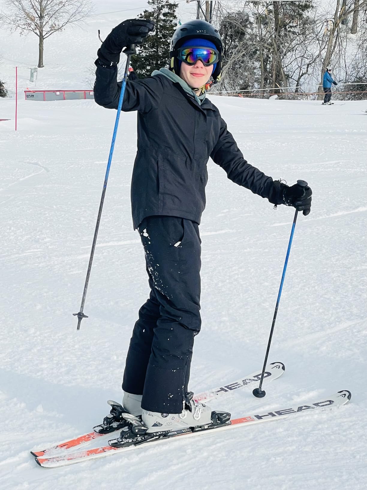 Amazon Essentials Men's Water-Resistant Insulated Snowboard Ski Snow Pant customer photo 2