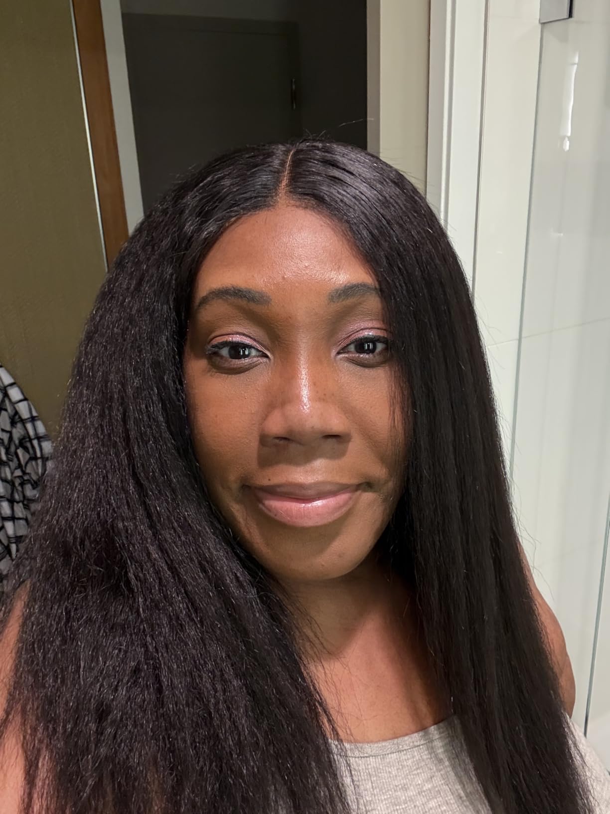 VANESSA PRO Flat Iron Hair Straightener, 100% Pure Titanium Flat Iron for One Pass to Achieve a Sleek Look, 1 inch customer photo 1