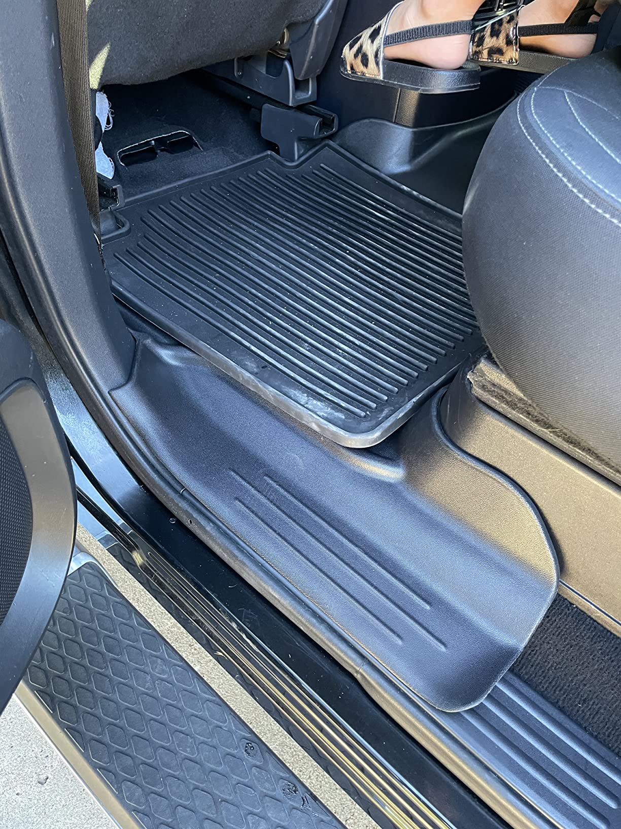 KUST Custom Fit Floor Mats for 2017-2024 Nissan Titan / 2016-2024 Nissan Titan XD Crew Cab (with Rear Under Seat Organizer) All Weather Floor Liners 5D 1st & 2nd Row Carpet Liners Black customer photo 2
