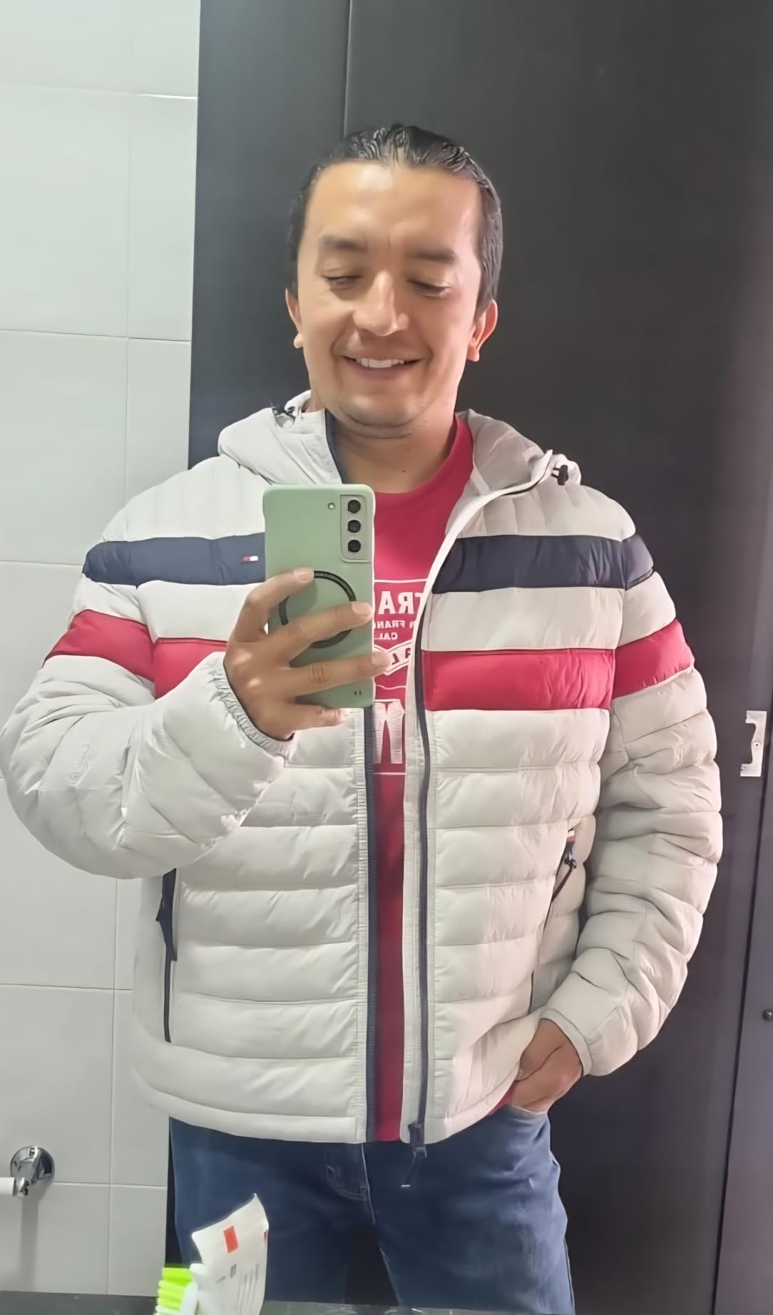 Tommy Hilfiger Men's Water Resistant Ultra Loft Filled Hooded Puffer Jacket customer photo 1
