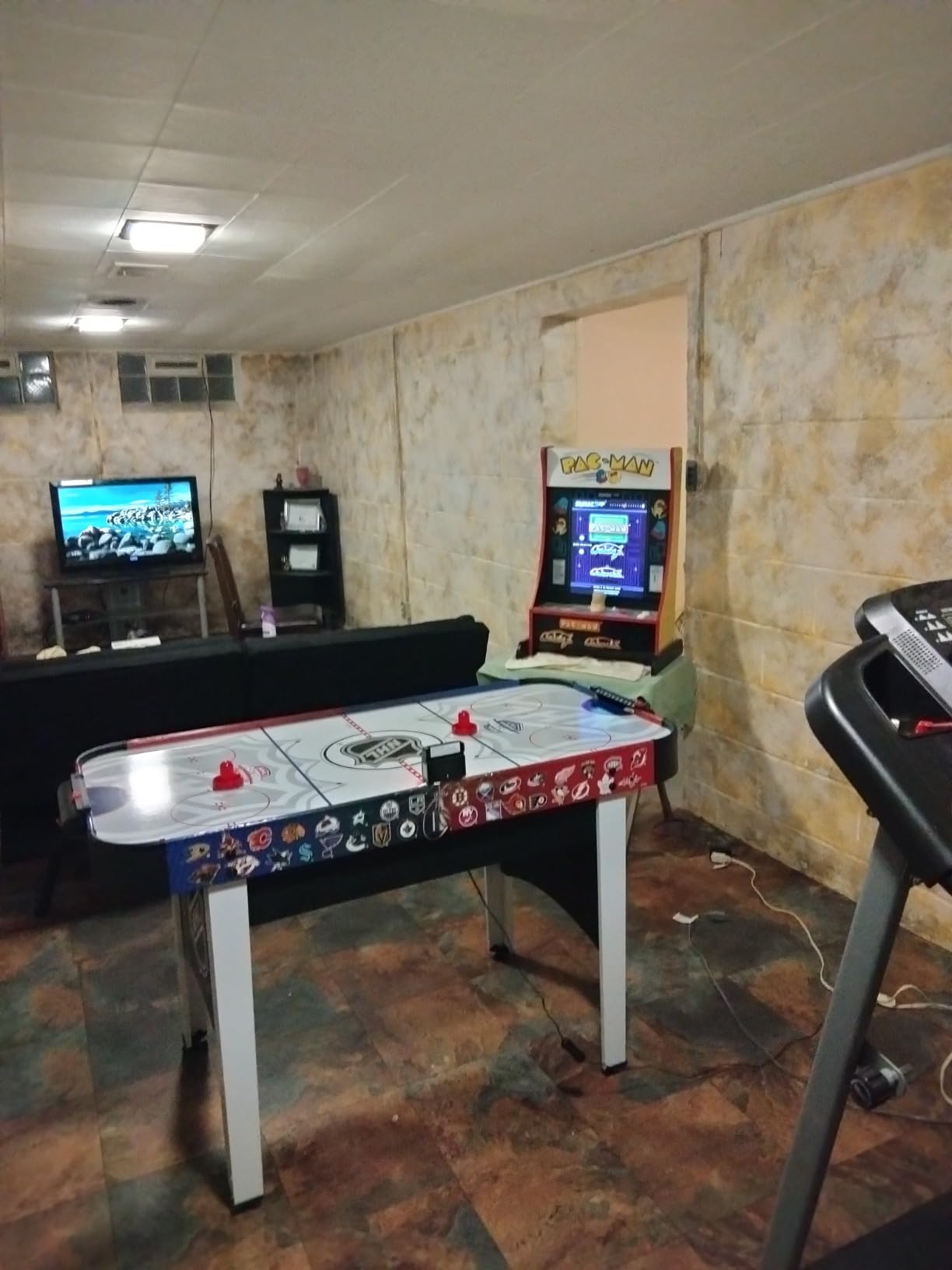 EastPoint Rush Indoor Air Hockey Table - 48 in, Multicolor customer photo 2