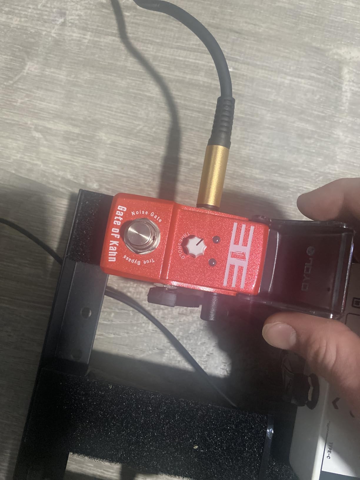 JOYO Noise Gate Mini Pedal for Electric Guitar Effect - True Bypass Ironman Series (Gate of Kahn JF-324) customer photo 2