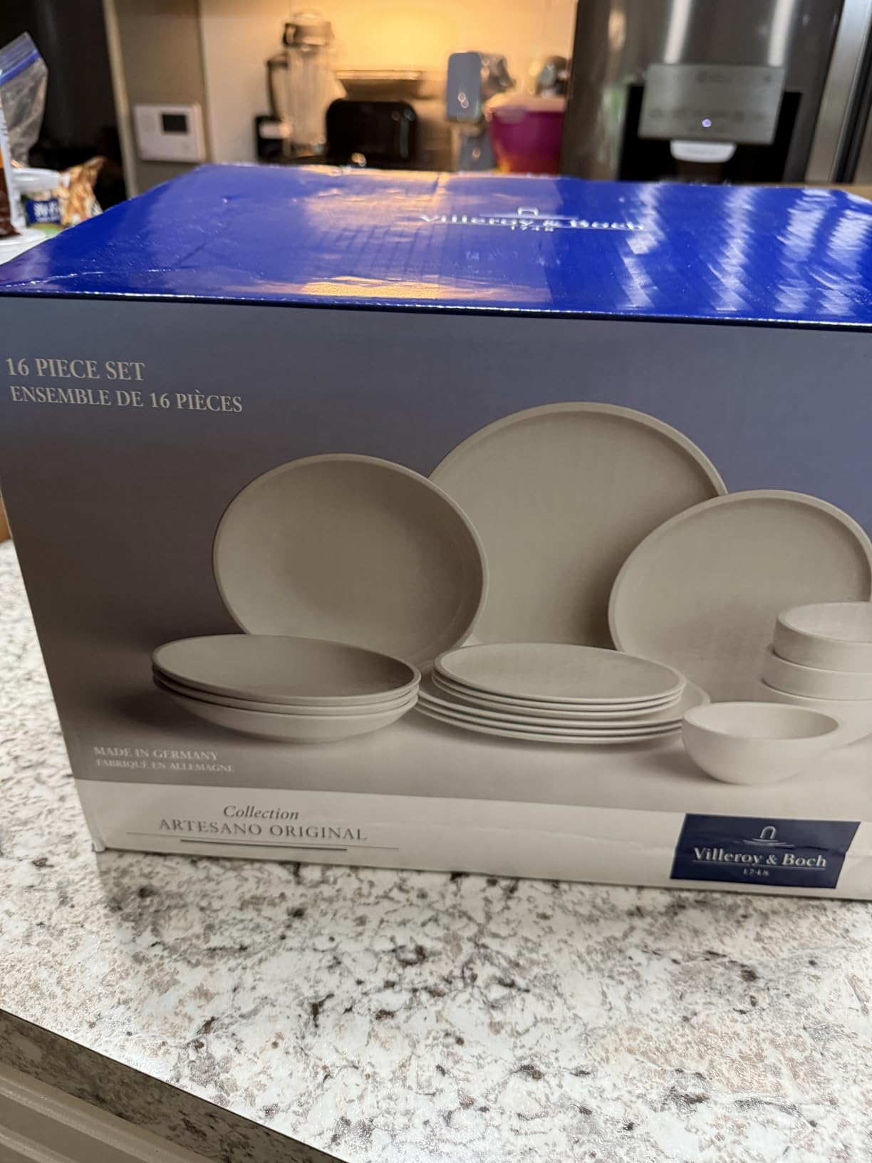 Villeroy & Boch Artesano Original 16 Piece Dinnerware Set, Creamy White | Premium porcelain dinnerware set, made in Germany, dishwasher and microwave safe, a wedding registry set customer photo 2