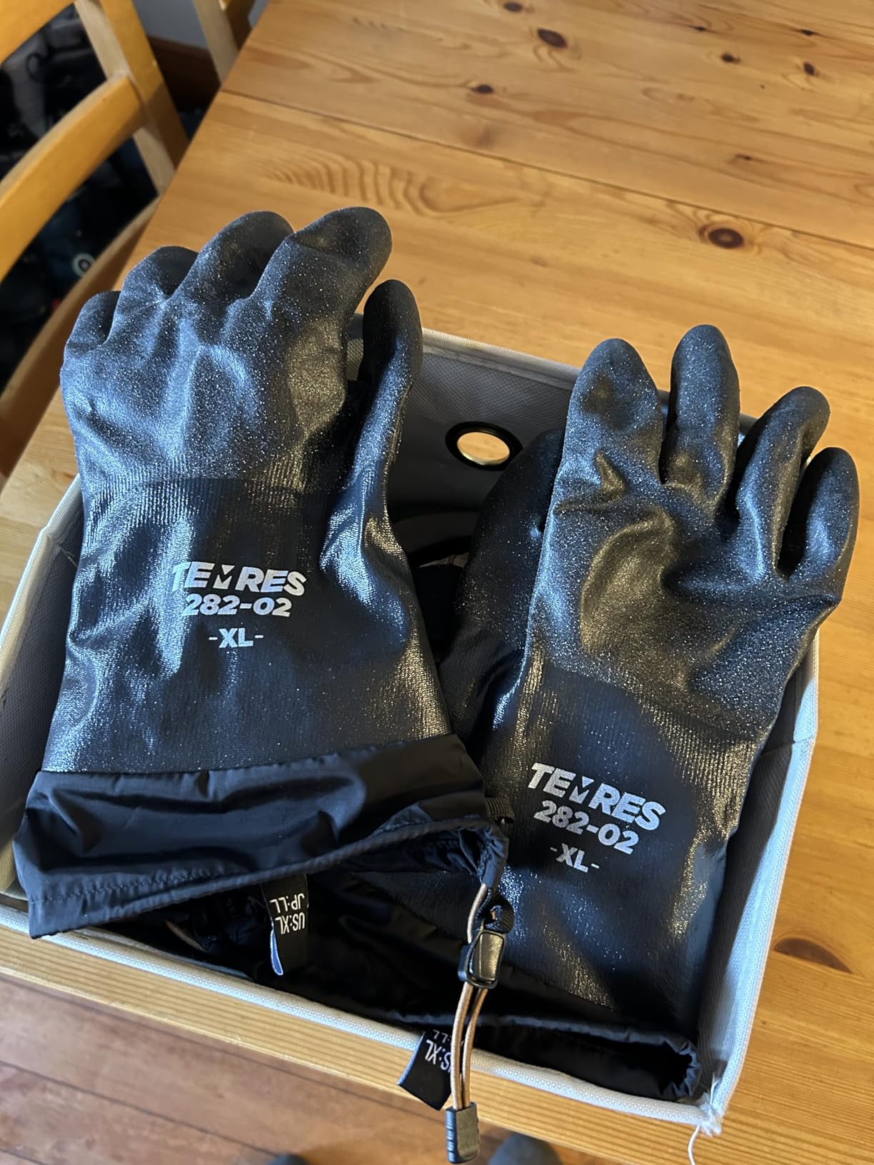 SHOWA TEMRES 282-02 Waterproof Insulated Winter Work Gloves, Breathable Polyurethane, Integrated Drawstring Gaiter Snow Cuff, Thermal Fleece for Skiing, Ice Fishing customer photo 1