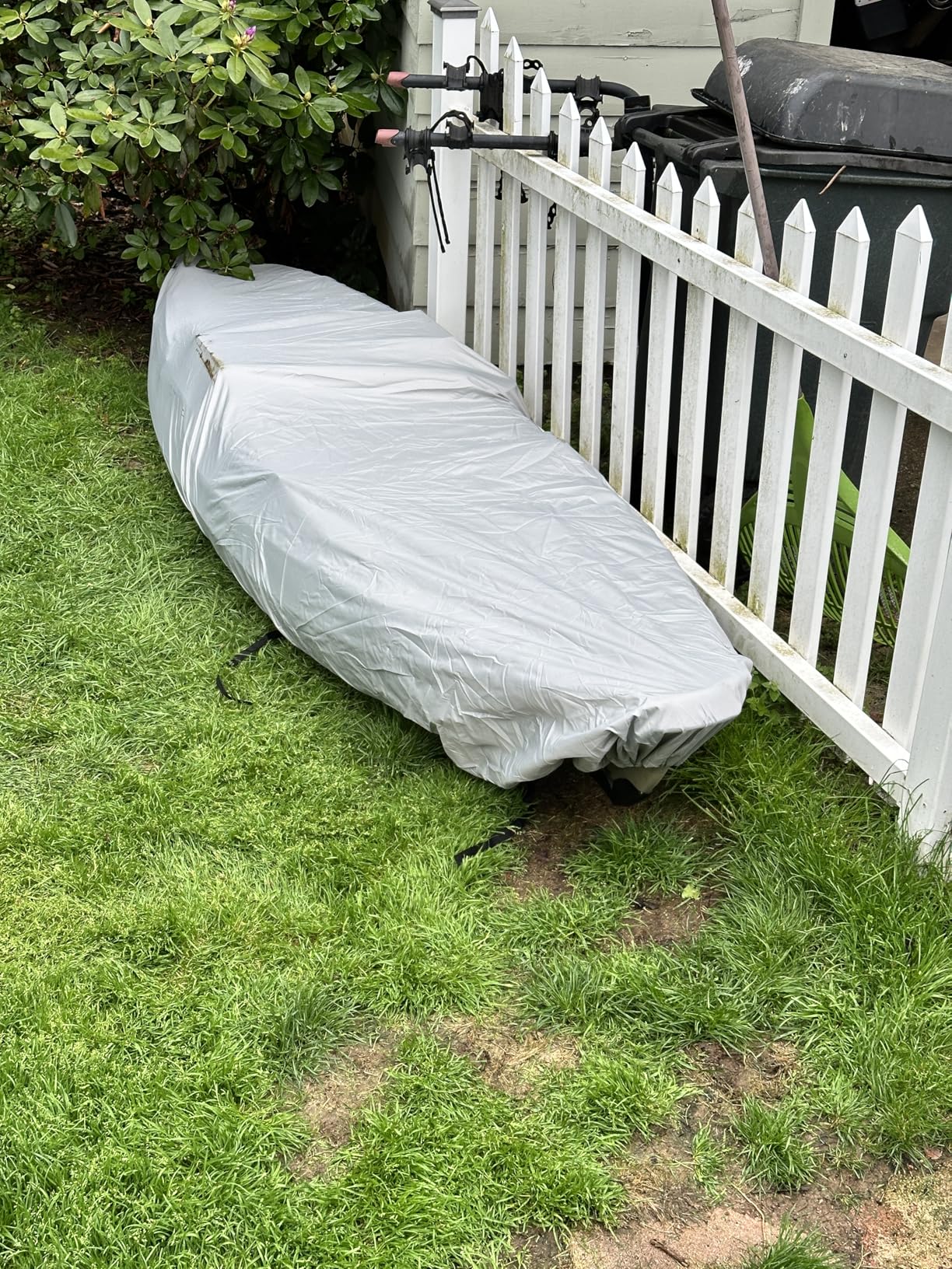 Frelaxy 420D Kayak Cover, Heavy Duty Waterproof UV Resistant Kayak Covers for Outdoor Storage, Ultra Strong Canoe Storage Dust Cover, Great for Indoor & Outdoor 9.8-13.5ft customer photo 1