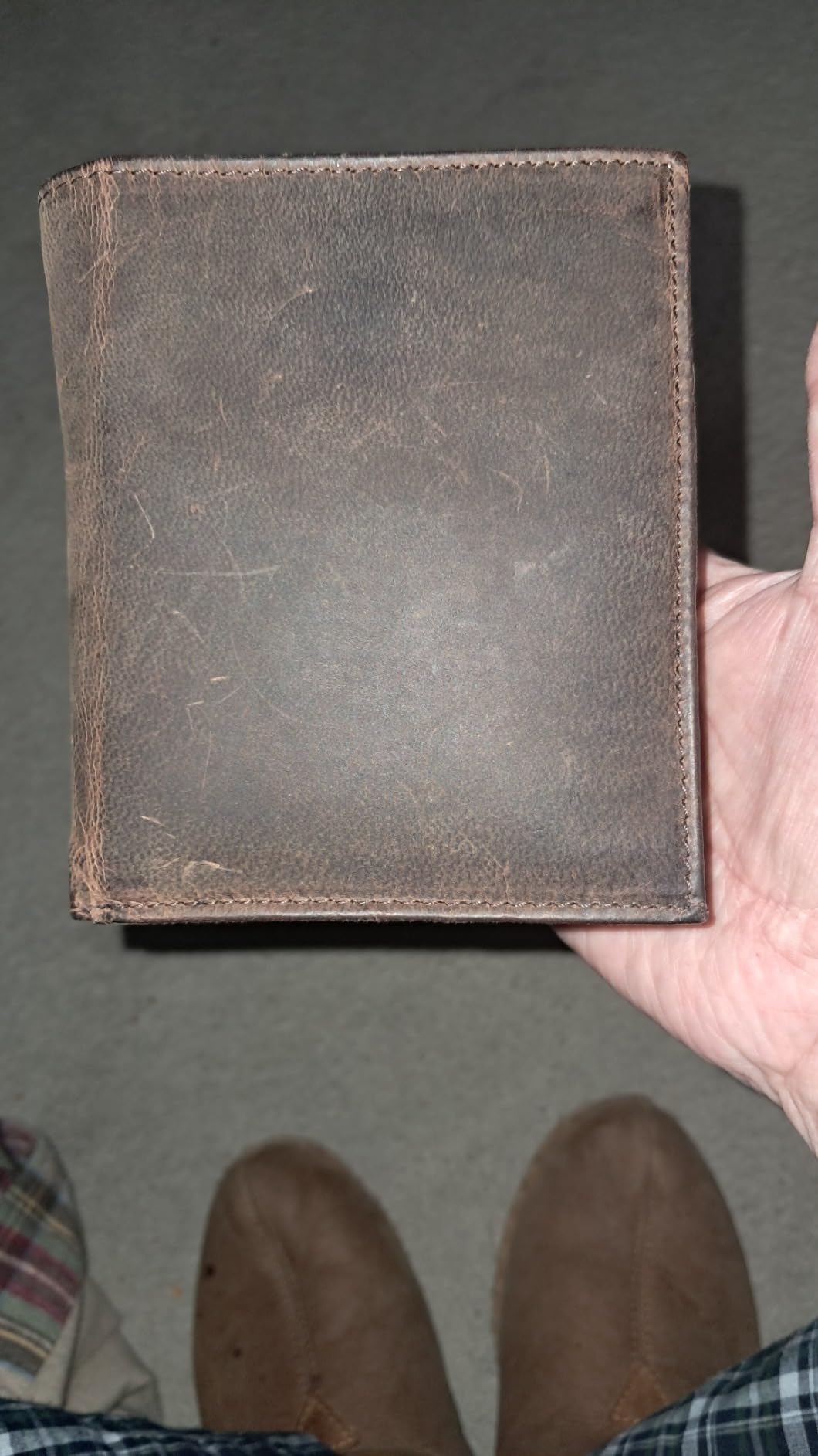 F&L CLASSIC RFID Blocking Mens Leather Bi-Fold Big Hipster Wallet, 13 credit card slots, buffalo vintage brown customer photo 2