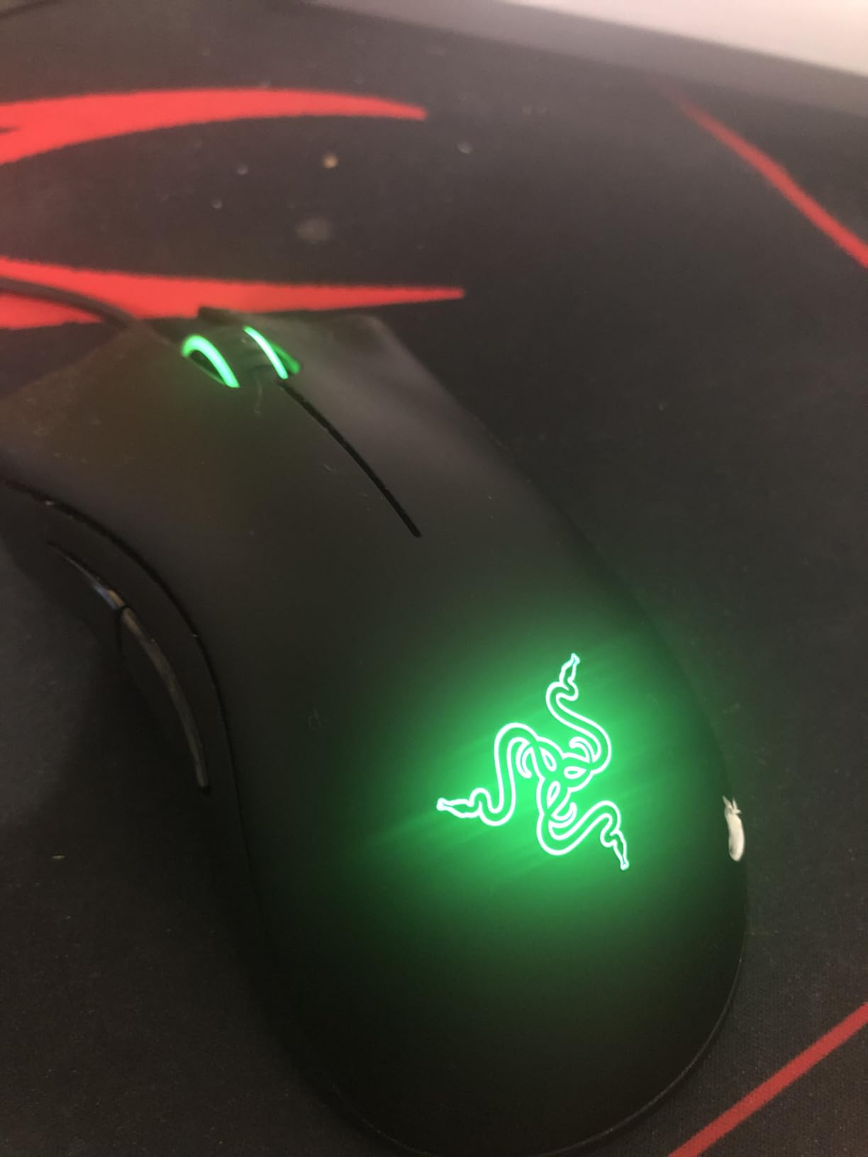 Razer DeathAdder Essential Gaming Mouse: 6400 DPI Optical Sensor - 5 Programmable Buttons - Mechanical Switches - Rubber Side Grips - Classic Black customer photo 1