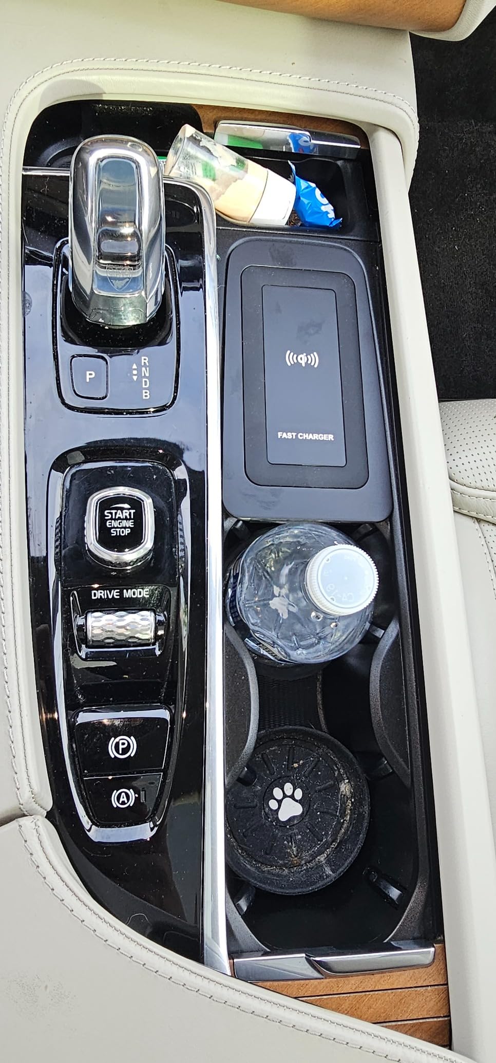 Car Wireless Phone Charger for Volvo 2017-2025 XC90 XC60 S90 S60 V90 V60 Center Console Accessories Charging Pad customer photo 2