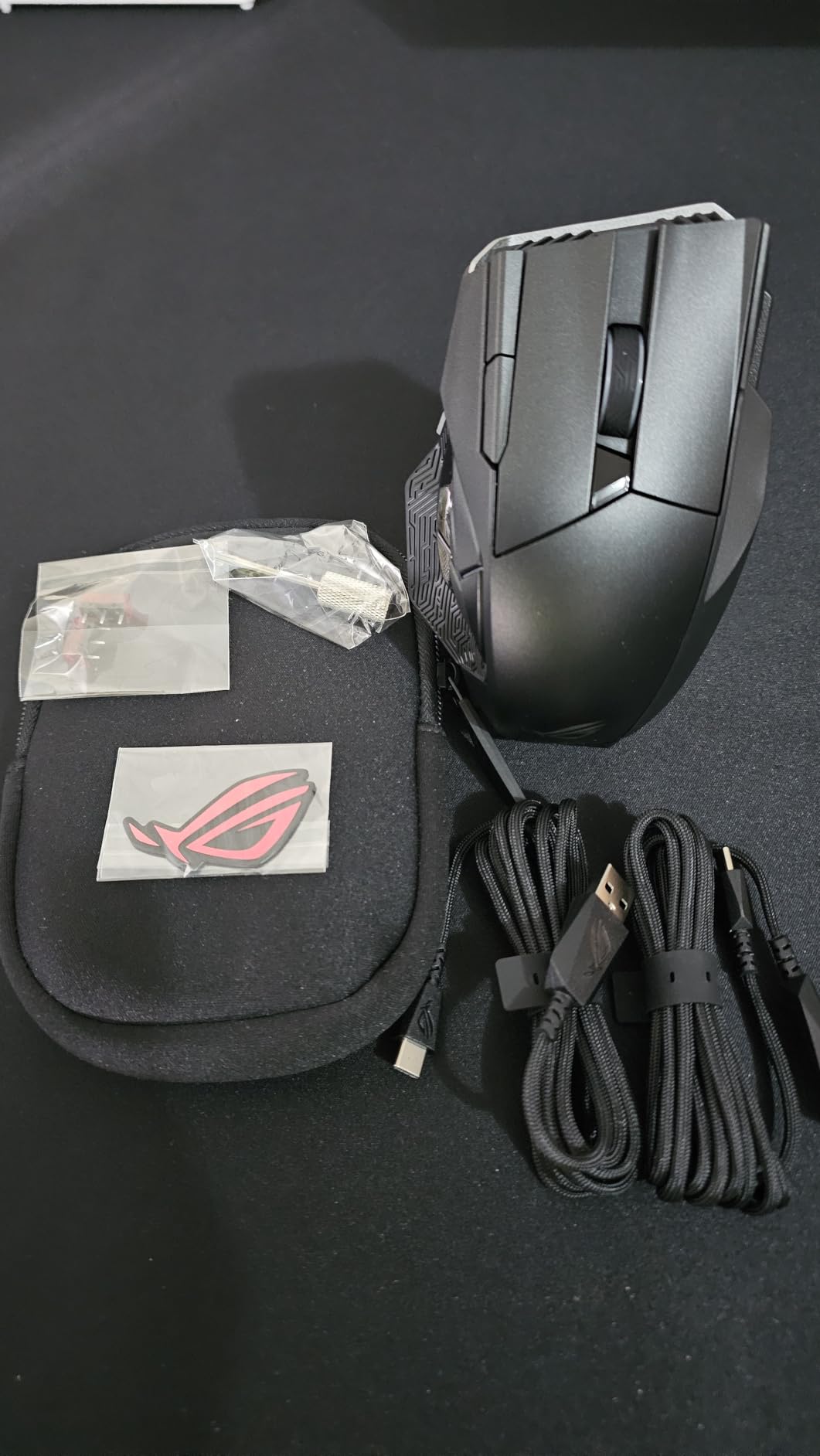 ASUS ROG Spatha X Wireless Gaming Mouse - MMO/MOBA Design, 12 Programmable Buttons, Right-Handed, 168g, Dual-Mode (Wired/2.4GHz), 19K DPI, up to 67Hr Battery, Magnetic Charging Dock, PC/Mac Support customer photo 1