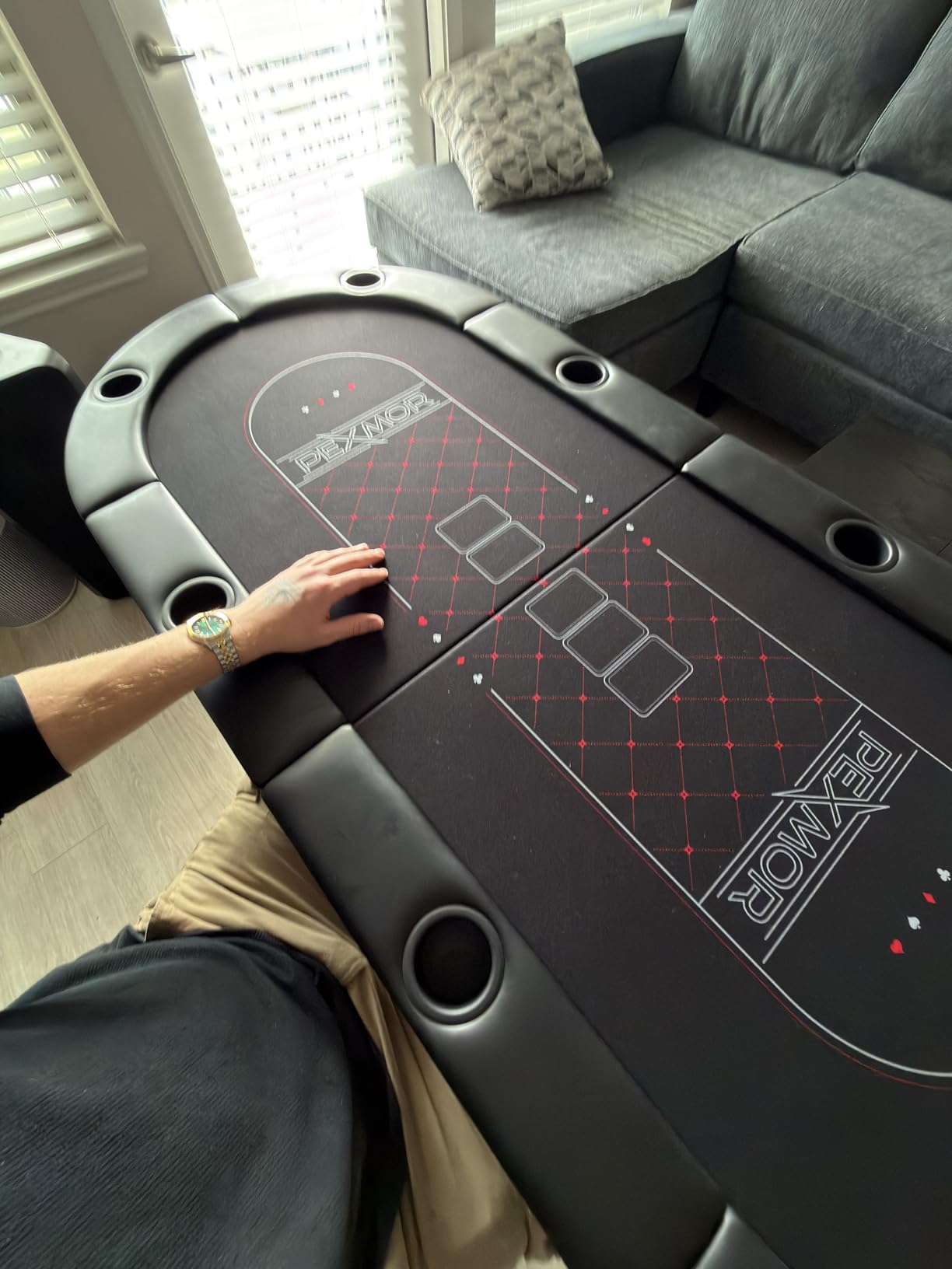 8 Player Foldable Poker Table, Folding Texas Hold'em Blackjack Casino Game Table w/Deeper Stainless Steel Cup Holders, Casino-Grade Felt, Water-Resistant Cushioned Rail, Fully Assembled customer photo 1